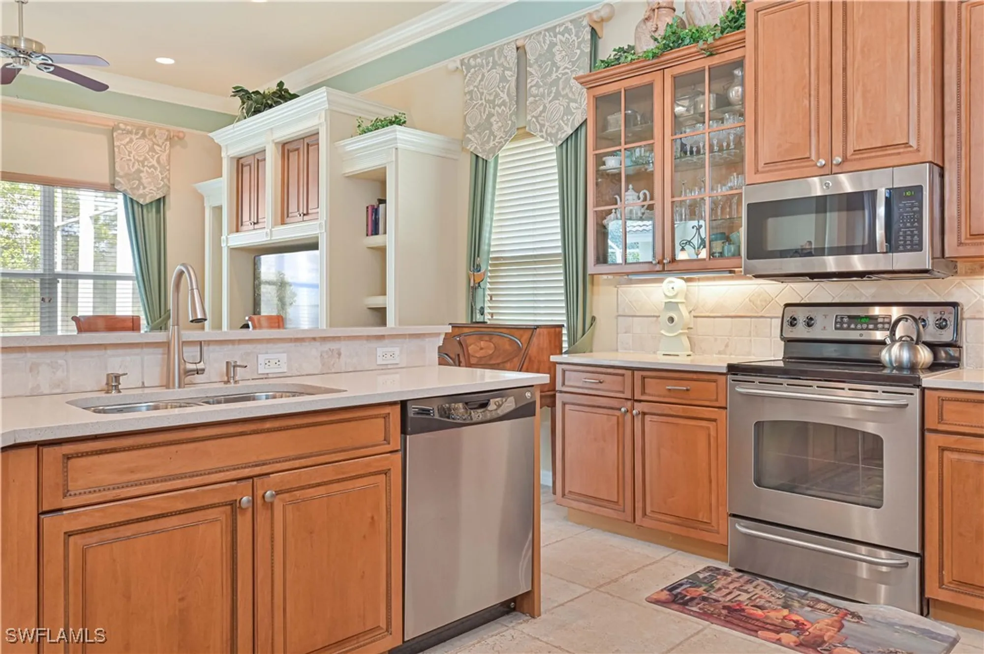 Property Slideshow image 26 of 44 | 2964 apple blossom dr, Alva, FL, 33920