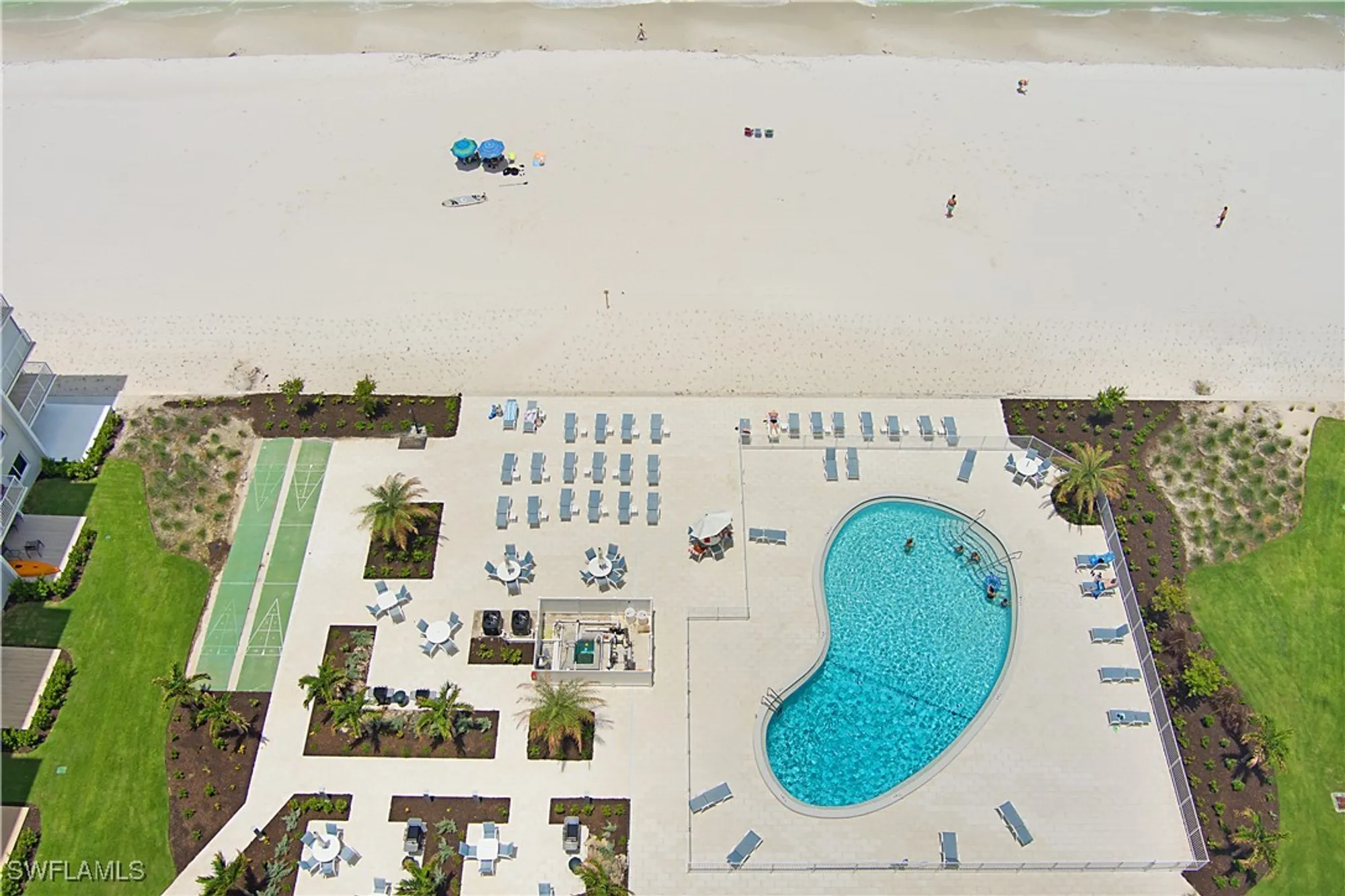 Property Slideshow image 4 of 35 | 3443 gulf shore blvd 704, Naples, FL, 34103