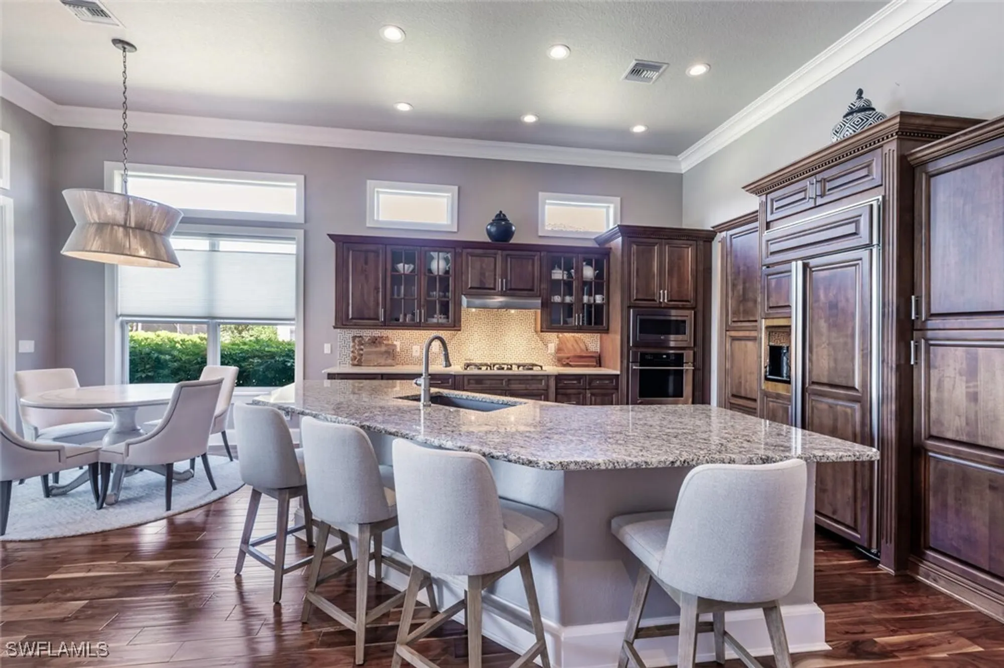 Property Slideshow image 10 of 50 | 3086 aviamar cir, Naples, FL, 34114