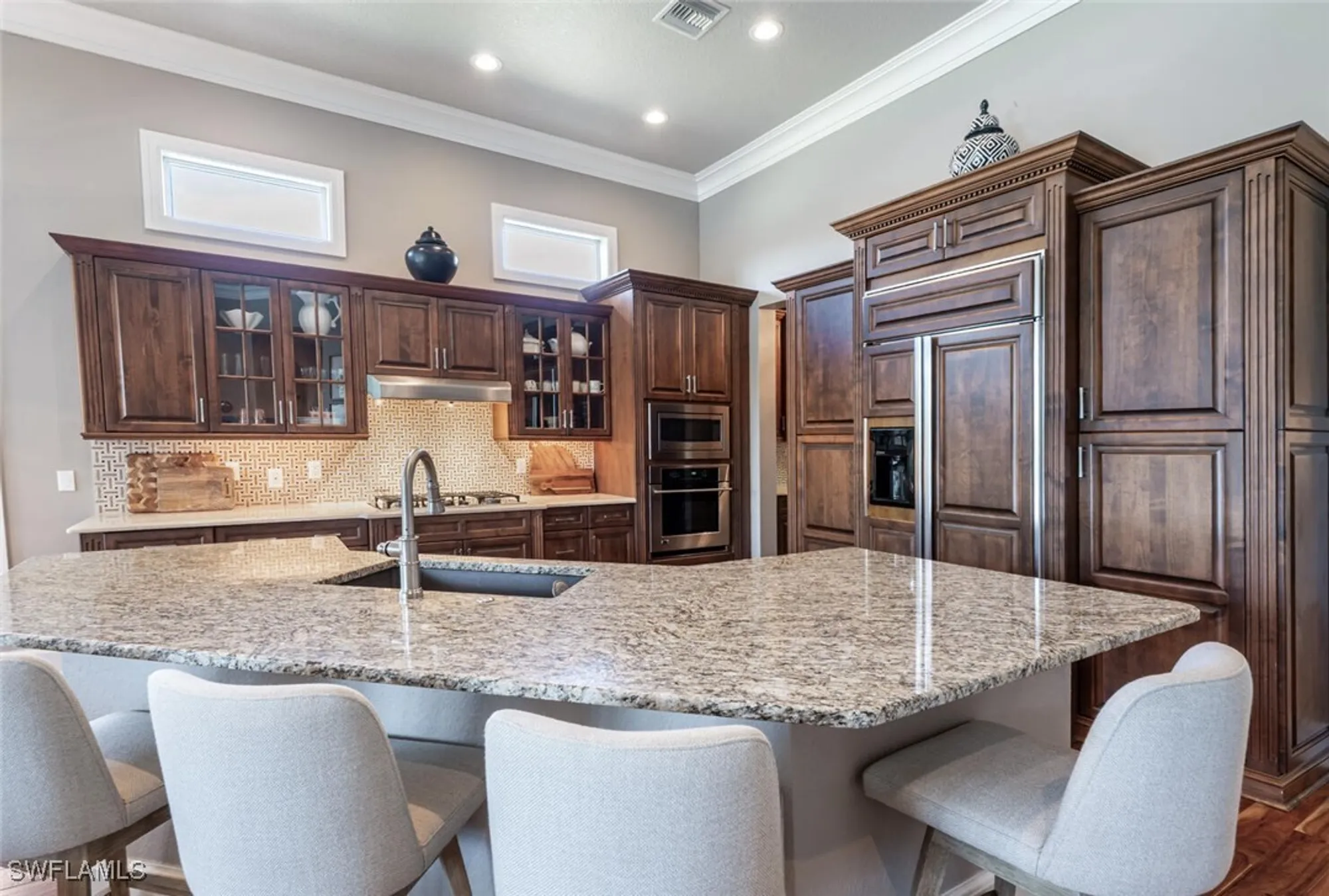 Property Slideshow image 11 of 50 | 3086 aviamar cir, Naples, FL, 34114