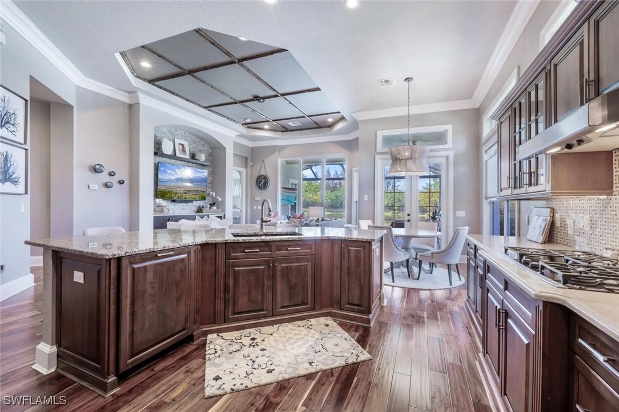 Property Slideshow image 12 of 50 | 3086 aviamar cir, Naples, FL, 34114