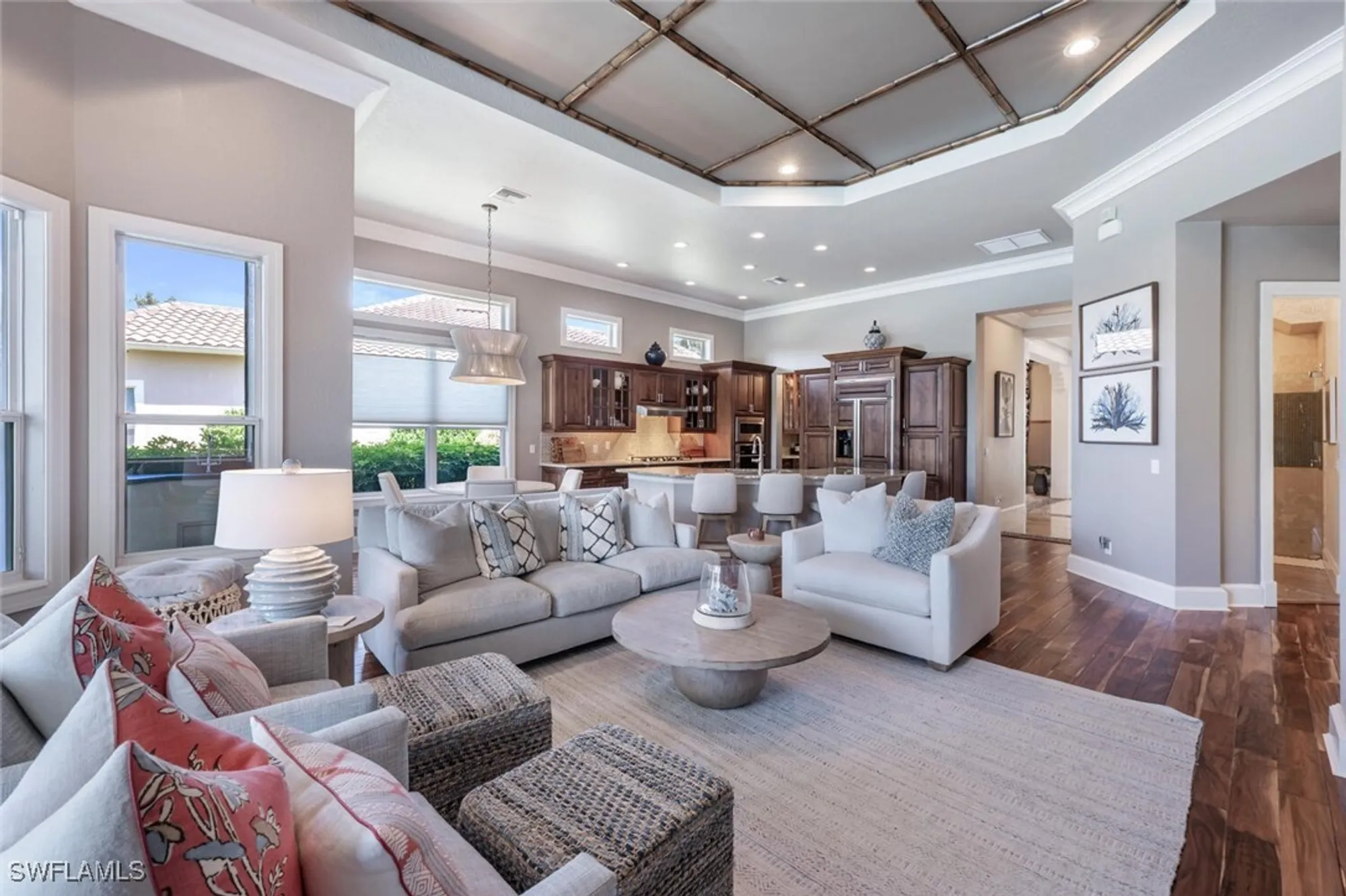 Property Slideshow image 21 of 50 | 3086 aviamar cir, Naples, FL, 34114