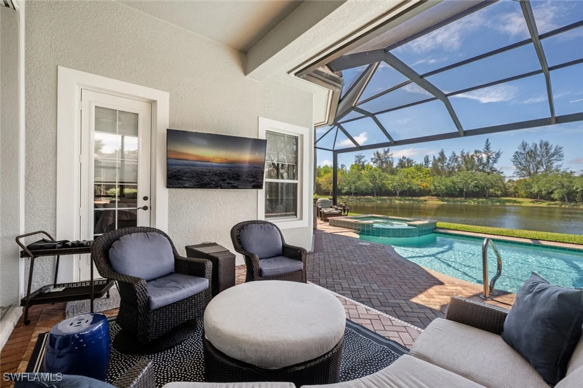 Property Slideshow image 39 of 50 | 3086 aviamar cir, Naples, FL, 34114