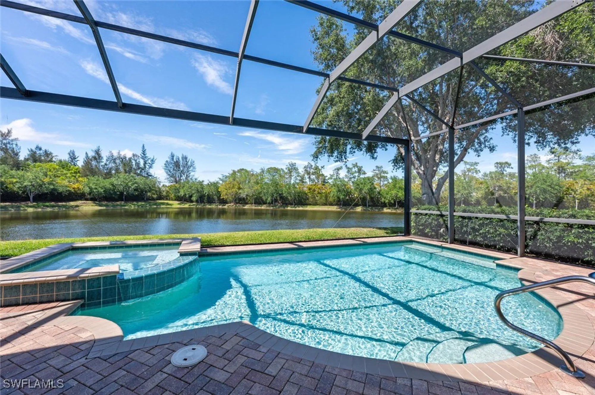 Property Slideshow image 44 of 50 | 3086 aviamar cir, Naples, FL, 34114