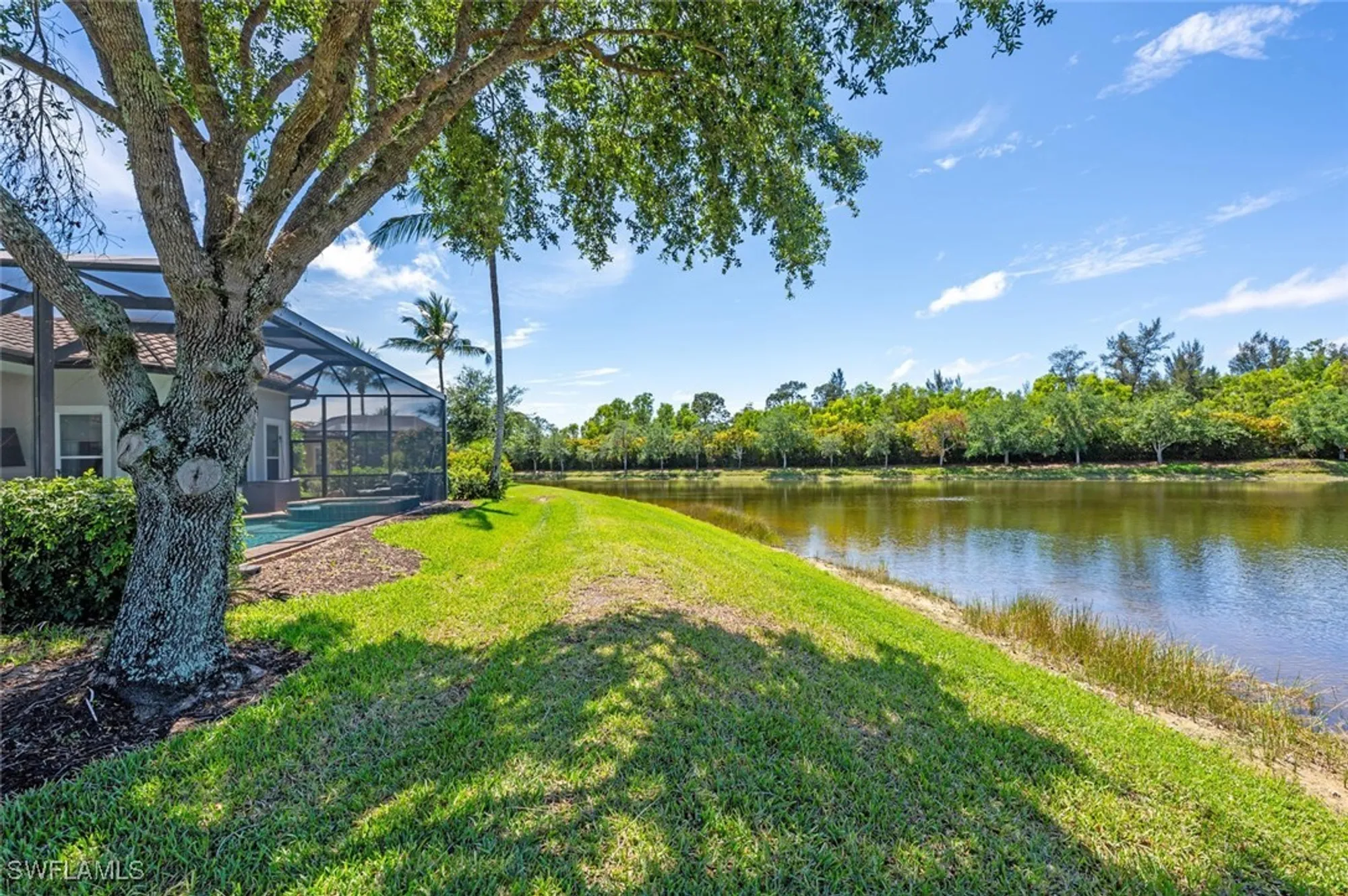 Property Slideshow image 47 of 50 | 3086 aviamar cir, Naples, FL, 34114