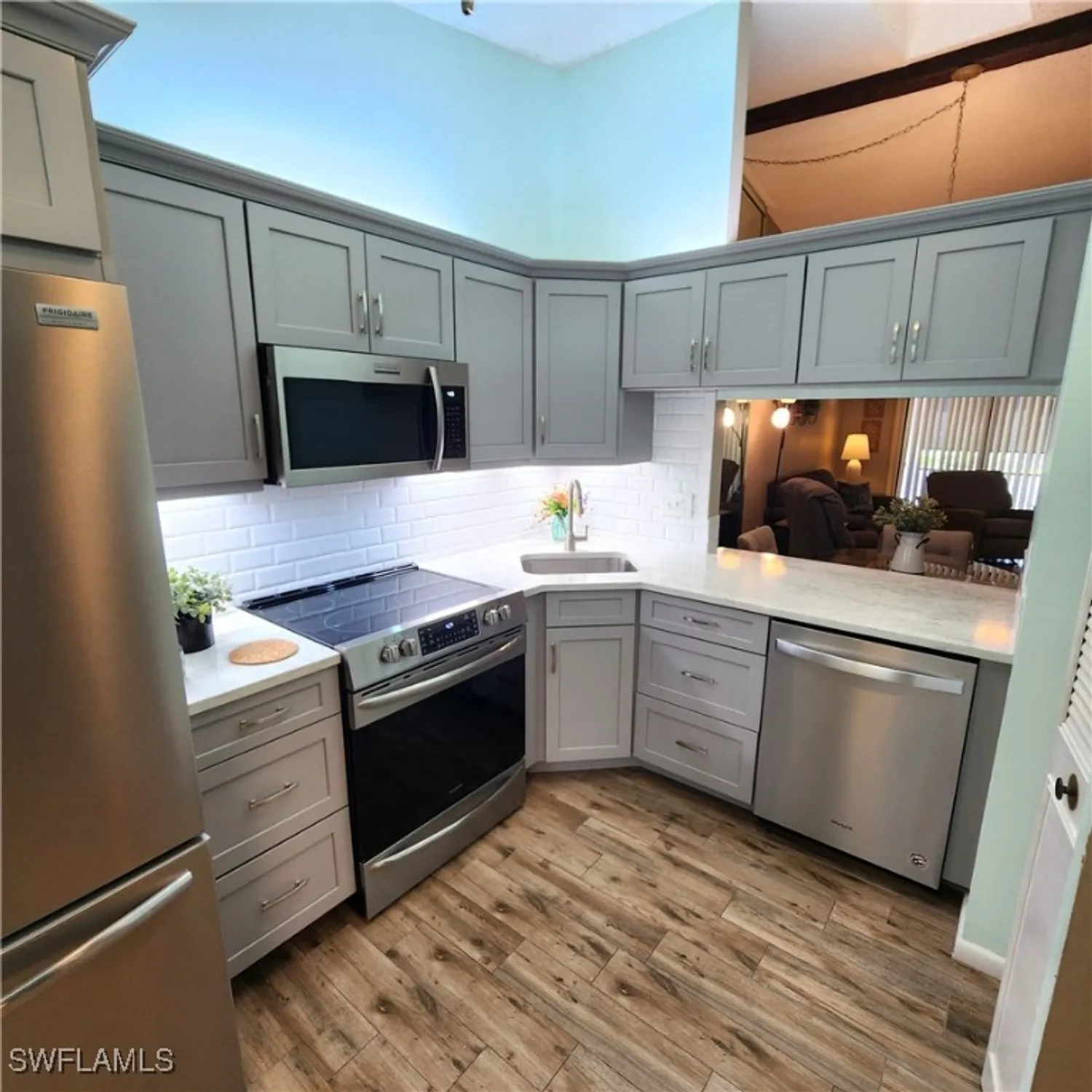 Property Slideshow image 7 of 31 | 9571 green cypress ln apt 8, Fort Myers, FL, 33905