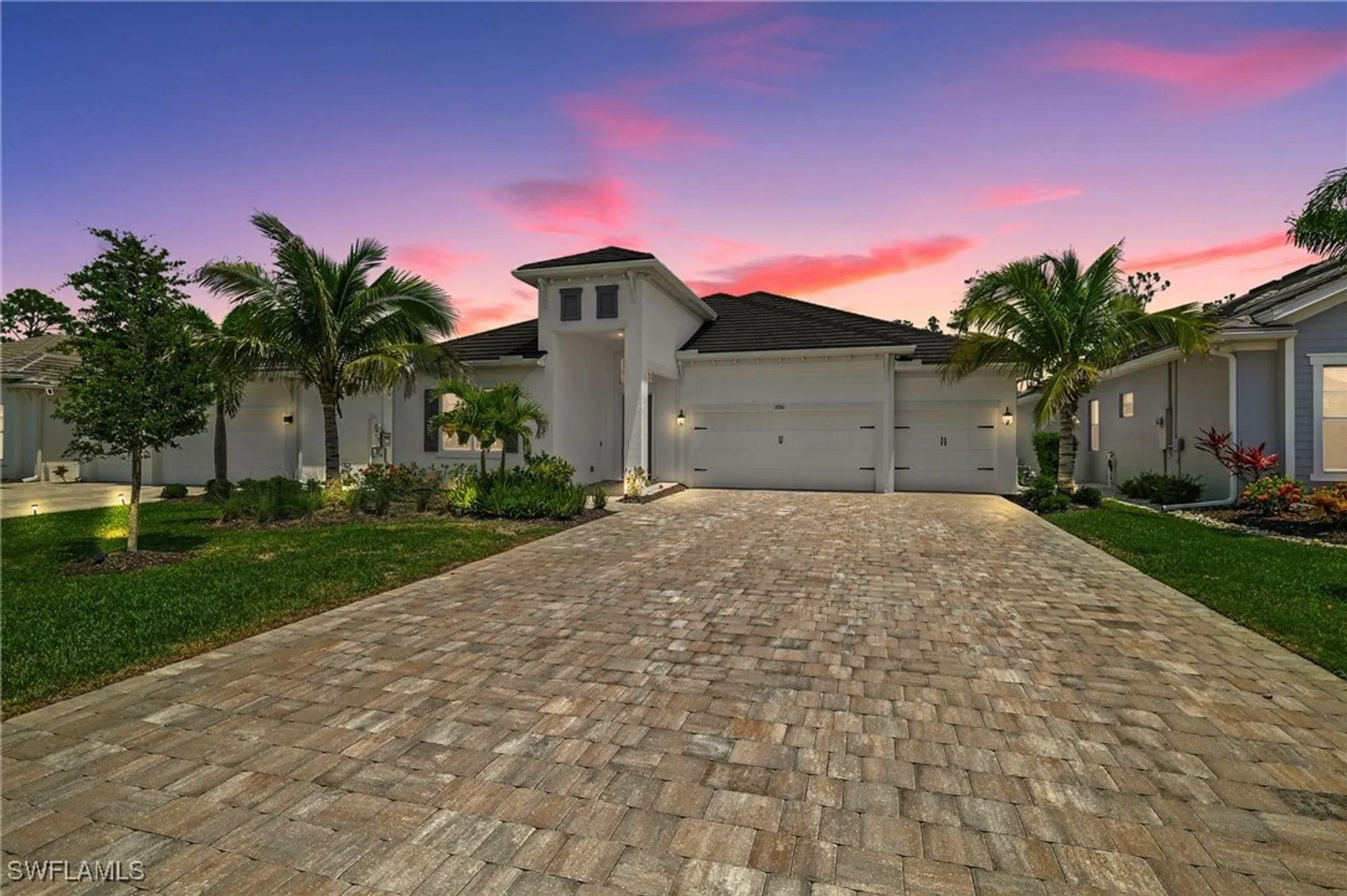 Property Slideshow image 1 of 49 | 13761 blue bay cir, Fort Myers, FL, 33913