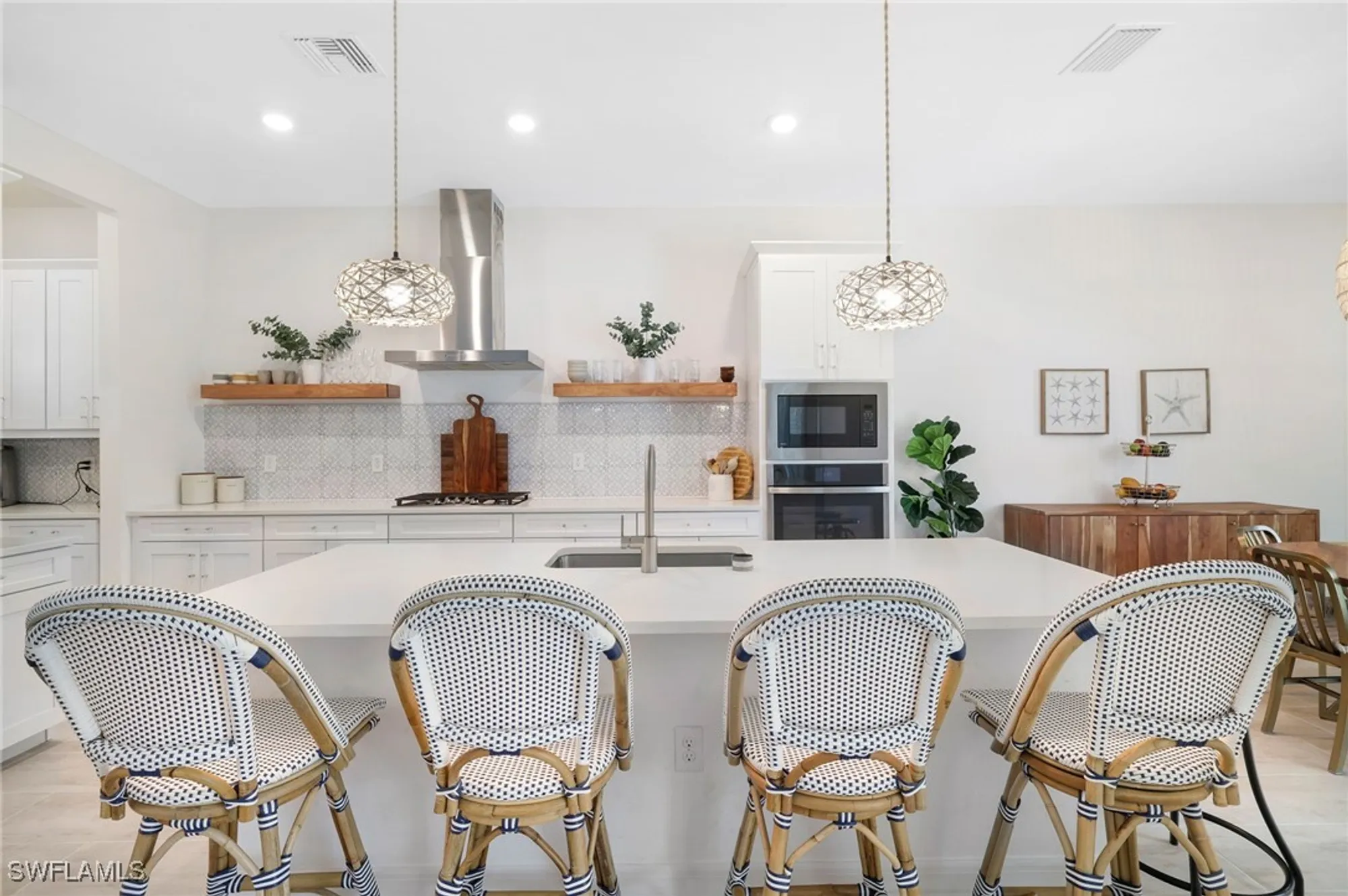 Property Slideshow image 10 of 49 | 13761 blue bay cir, Fort Myers, FL, 33913