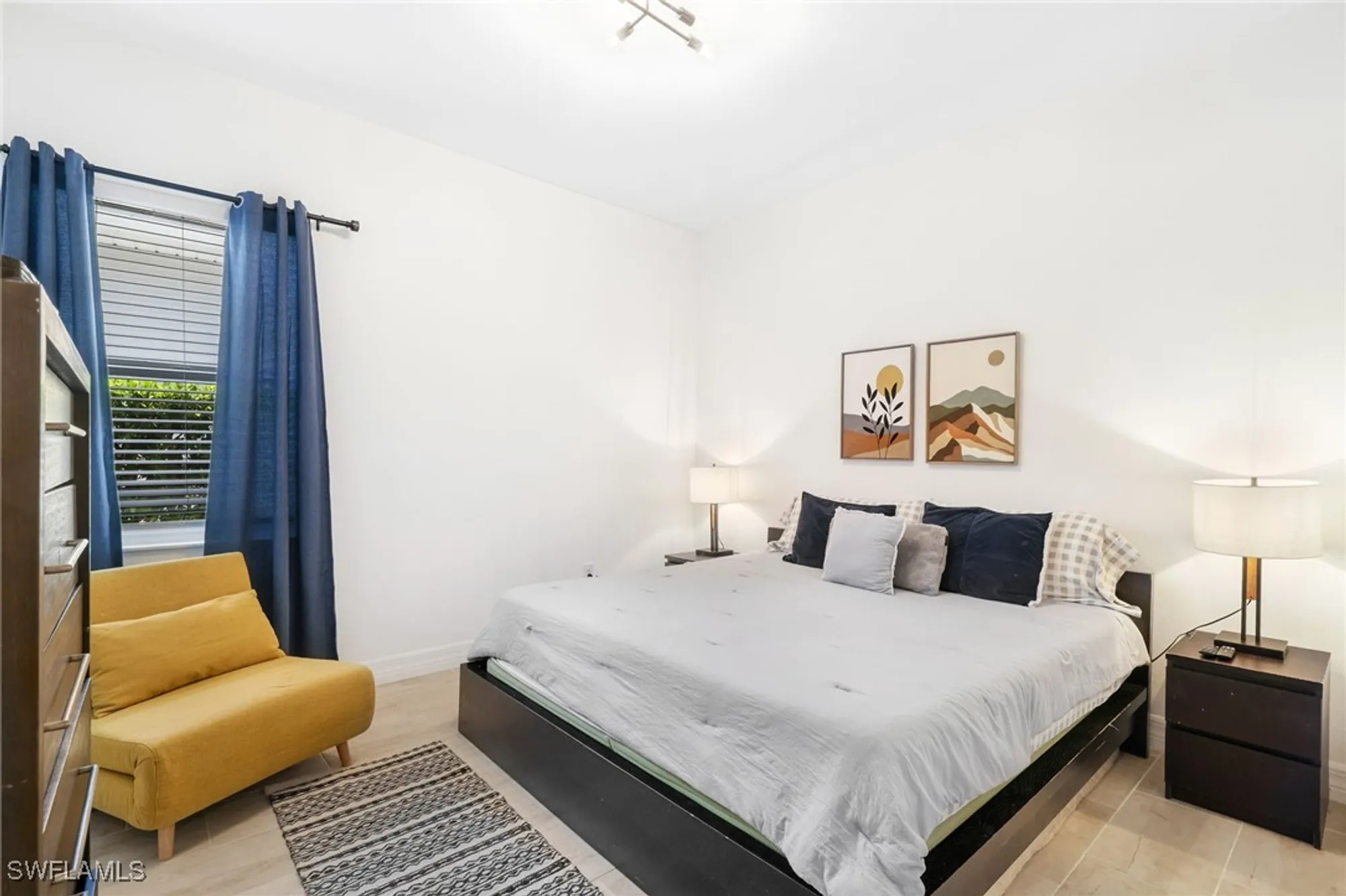 Property Slideshow image 23 of 49 | 13761 blue bay cir, Fort Myers, FL, 33913