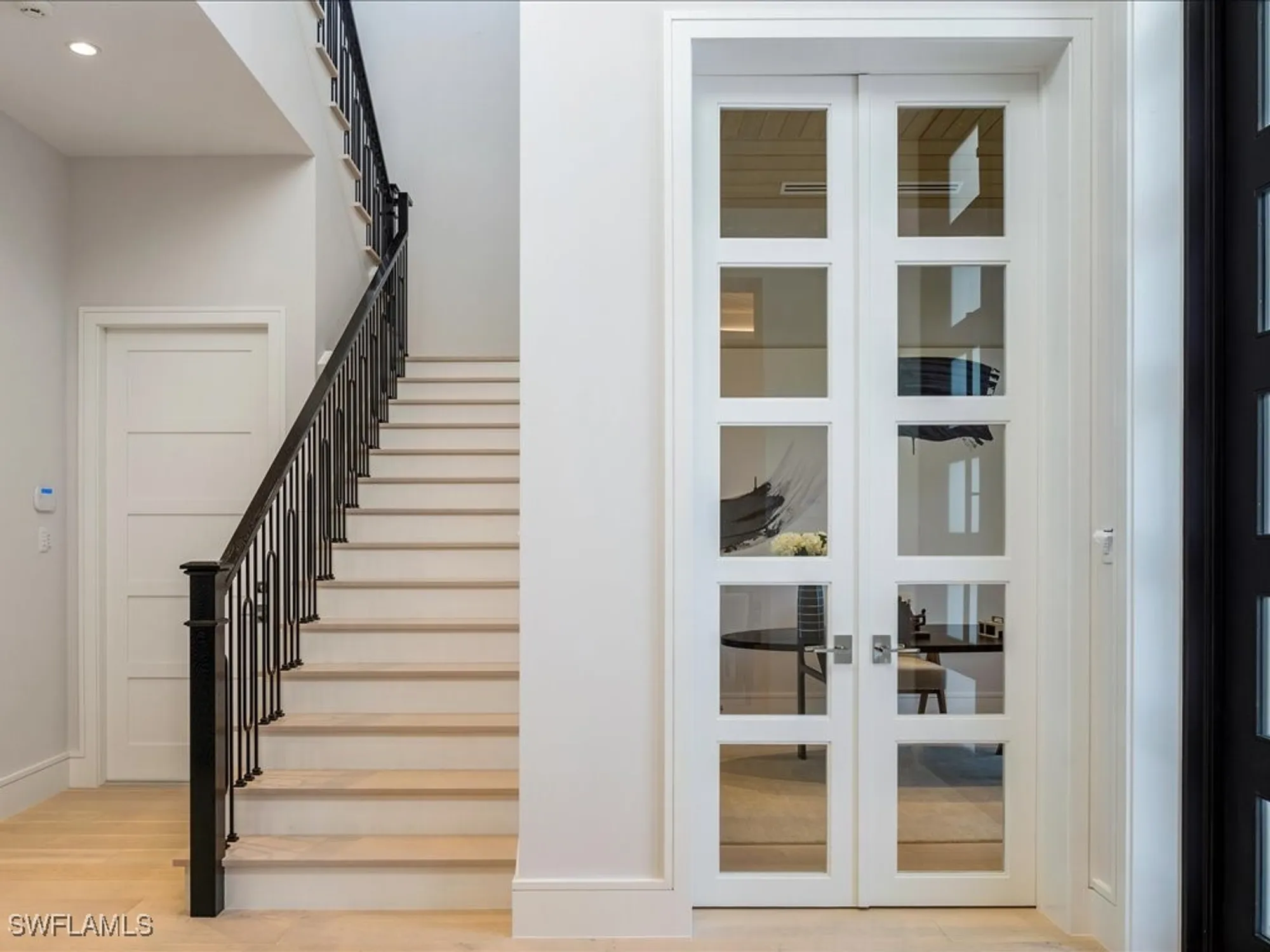 Property Slideshow image 34 of 50 | 612 binnacle dr, Naples, FL, 34103