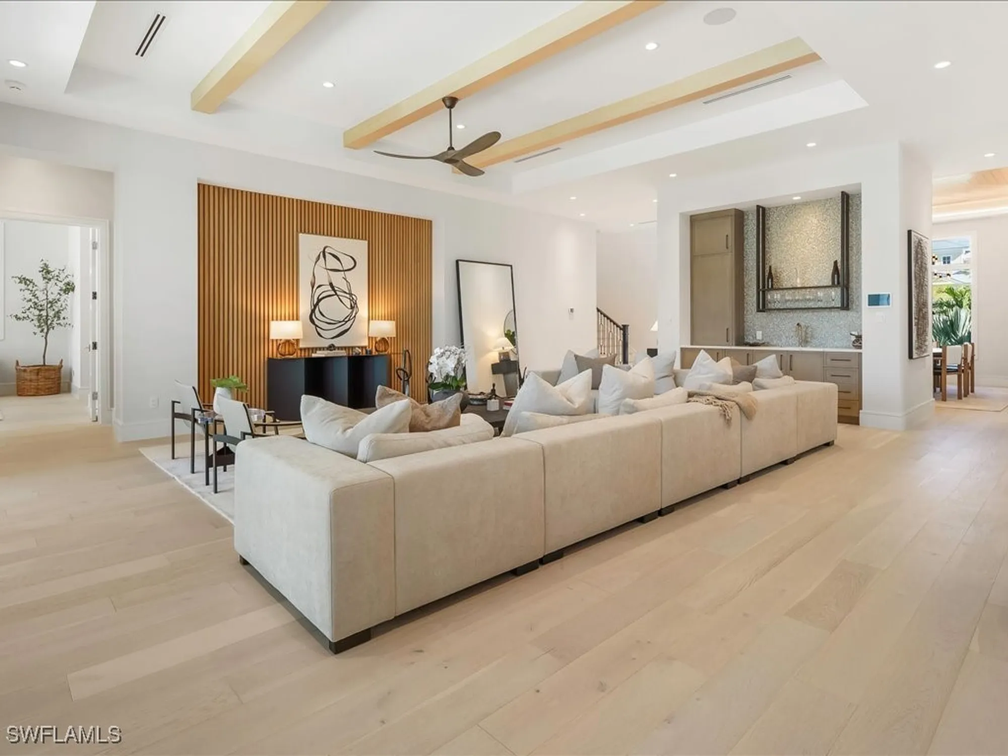 Property Slideshow image 5 of 50 | 612 binnacle dr, Naples, FL, 34103