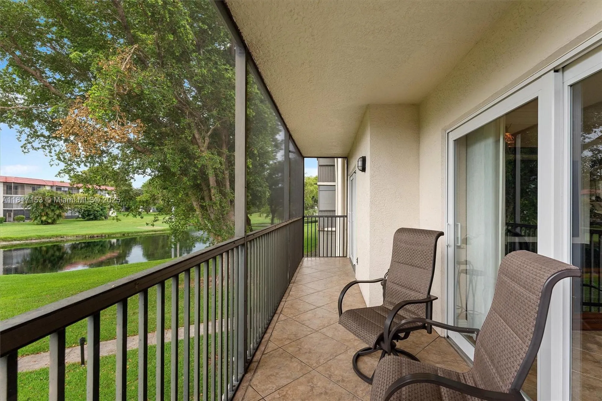 Property Slideshow image 11 of 43 | 150 s hollybrook ter 201, Pembroke Pines, FL, 33025