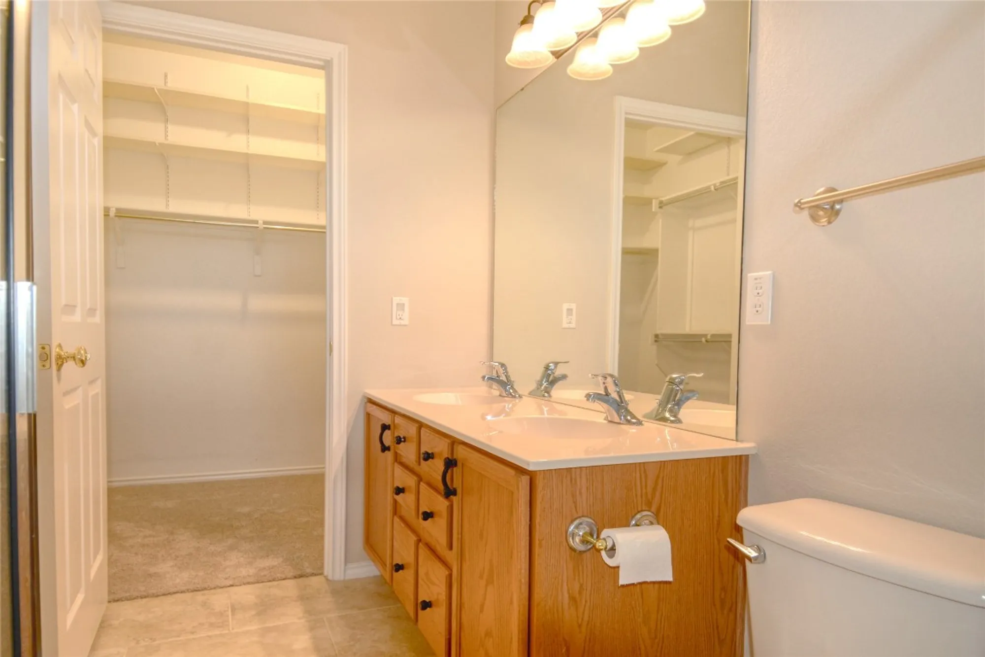 Property Slideshow image 11 of 17 | 115 dickens cir, Georgetown, TX, 78633
