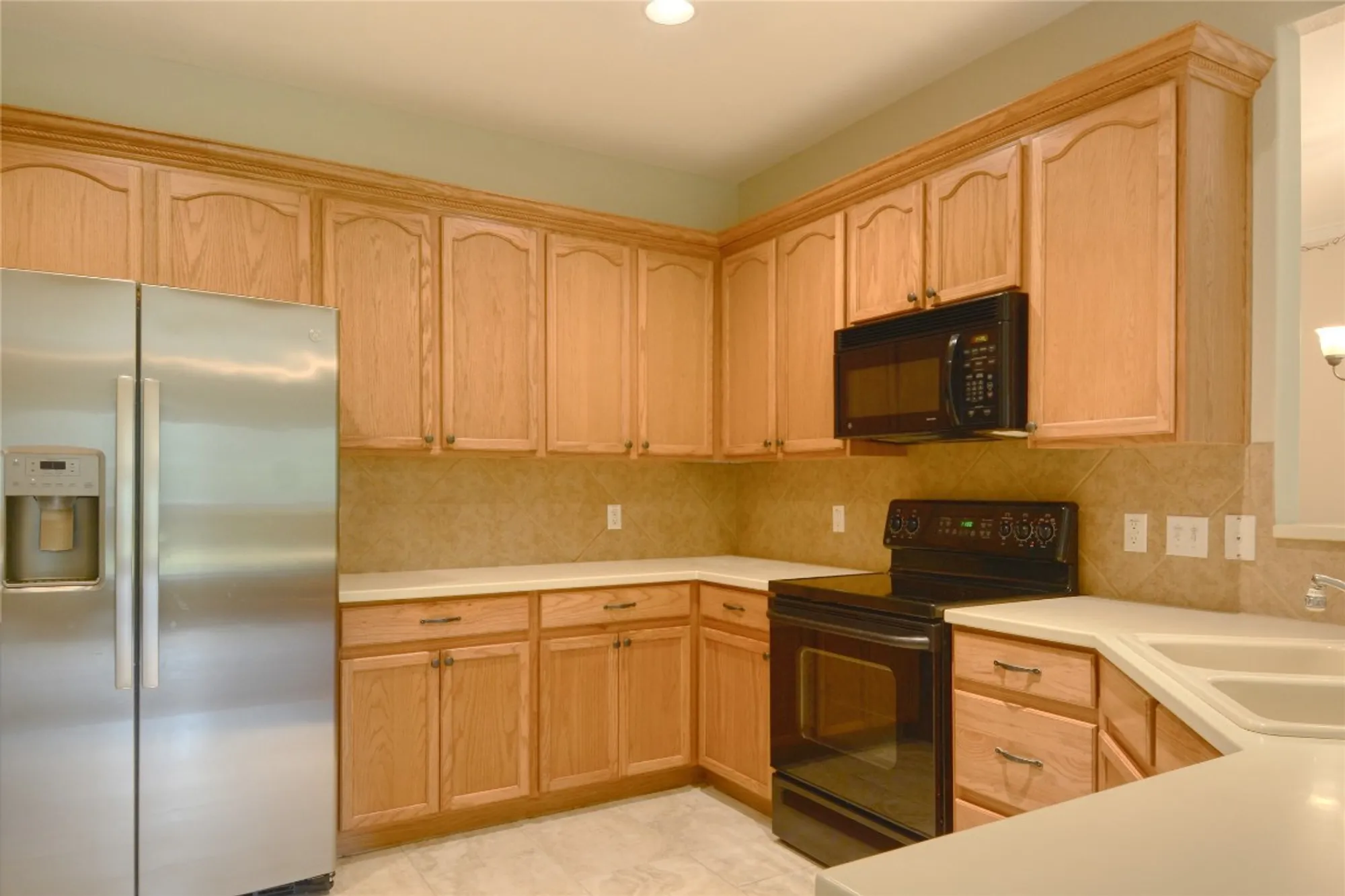 Property Slideshow image 6 of 17 | 115 dickens cir, Georgetown, TX, 78633