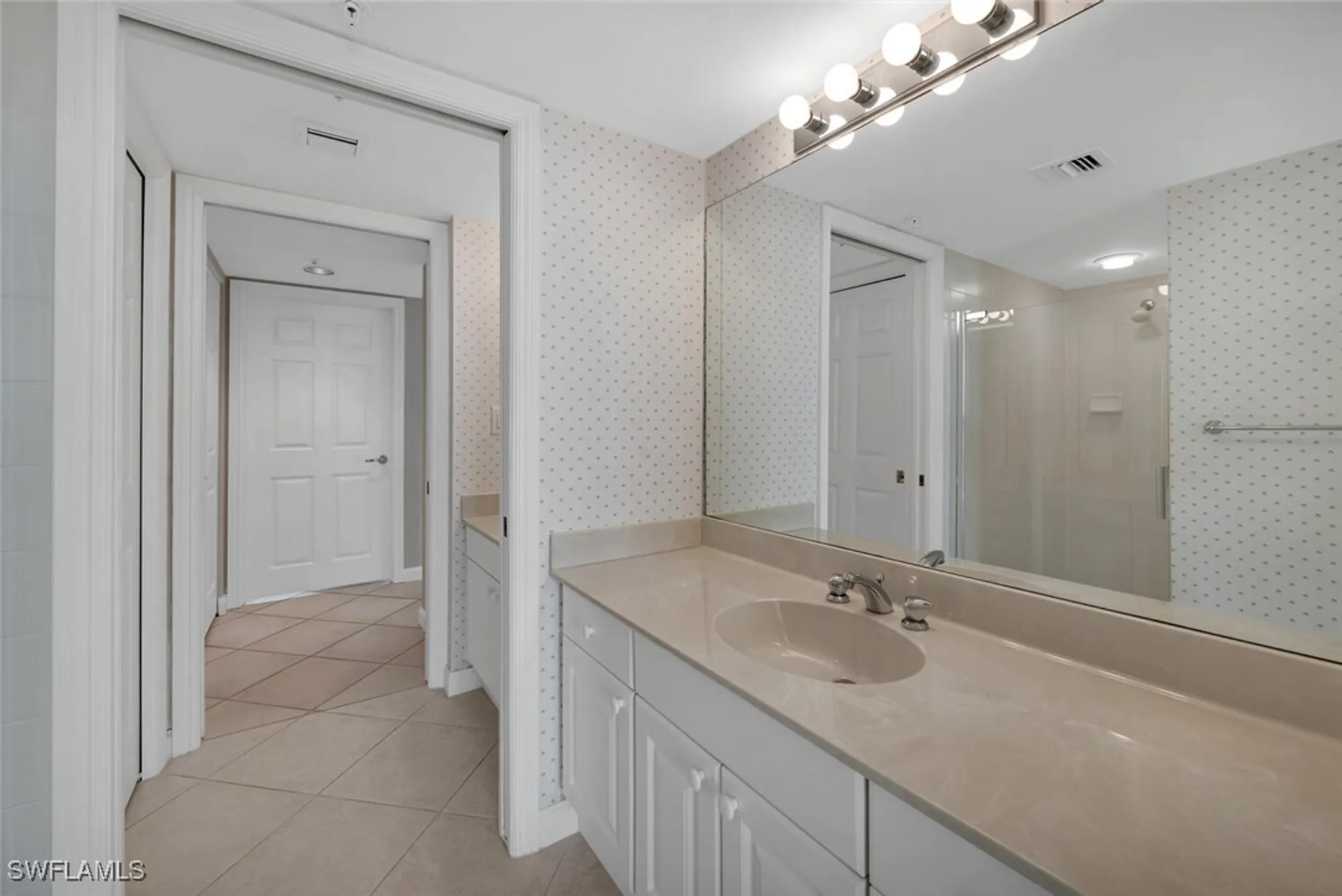 Property Slideshow image 14 of 19 | 6849 grenadier blvd 802, Naples, FL, 34108