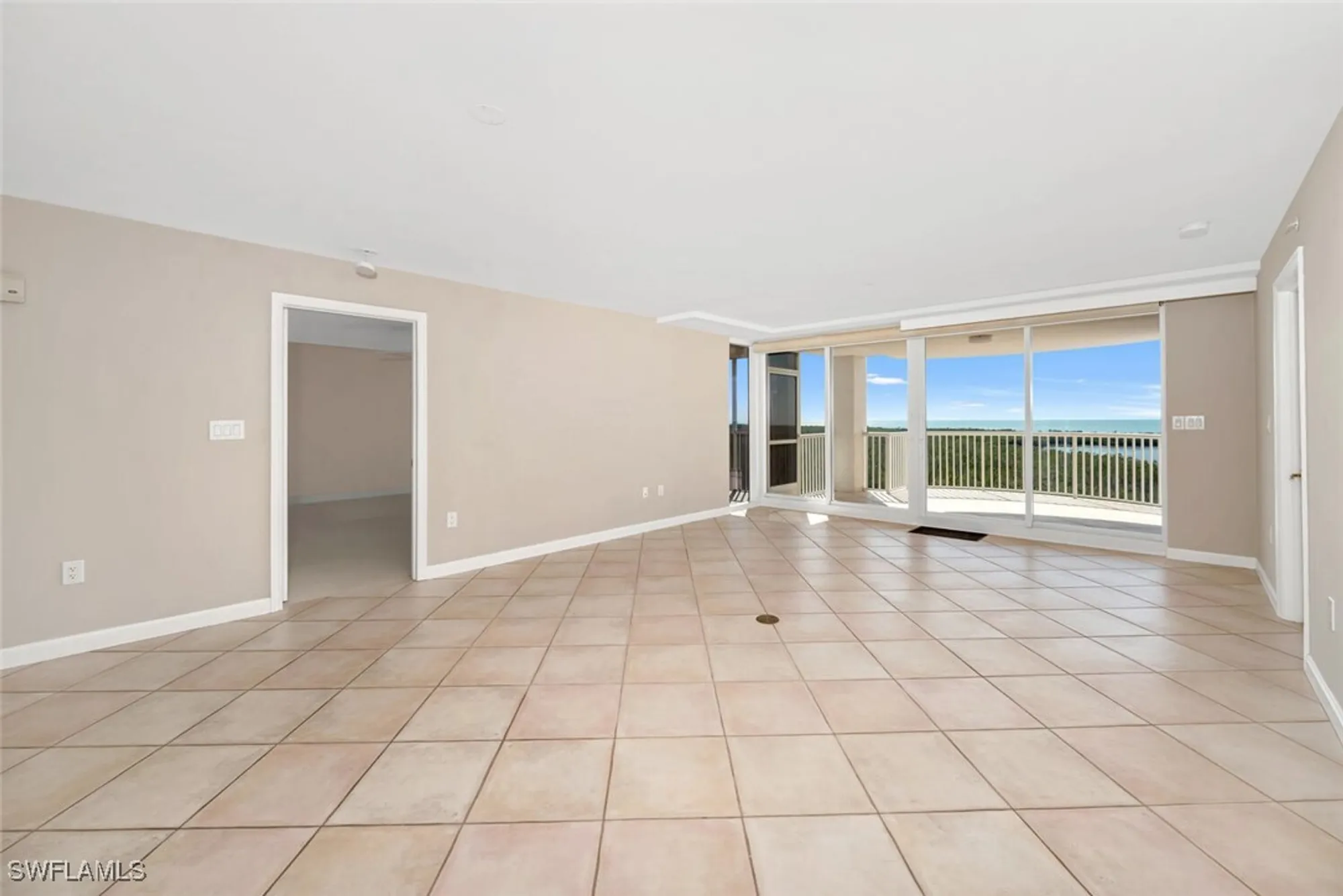 Property Slideshow image 8 of 19 | 6849 grenadier blvd 802, Naples, FL, 34108