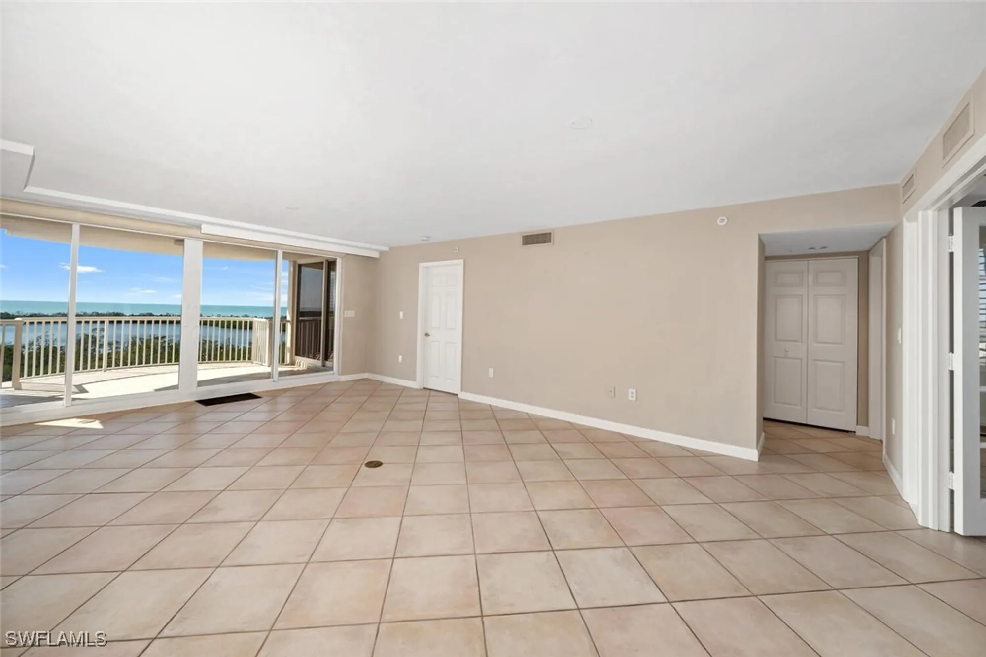 Property Slideshow image 9 of 19 | 6849 grenadier blvd 802, Naples, FL, 34108