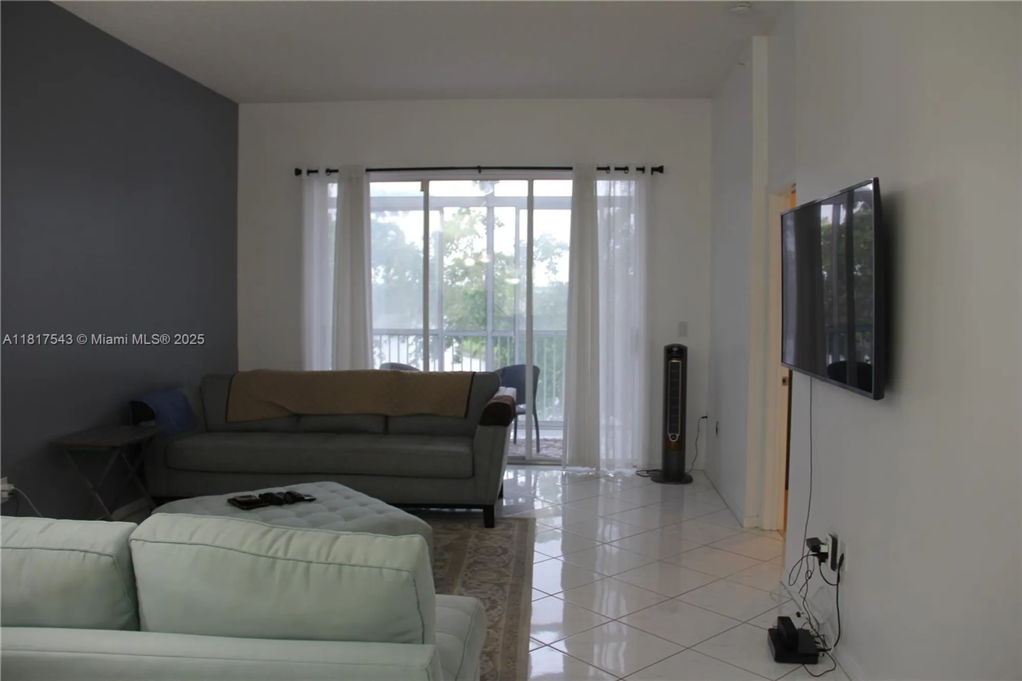 Property Slideshow image 16 of 60 | 9575 weldon cir c413, Tamarac, FL, 33321