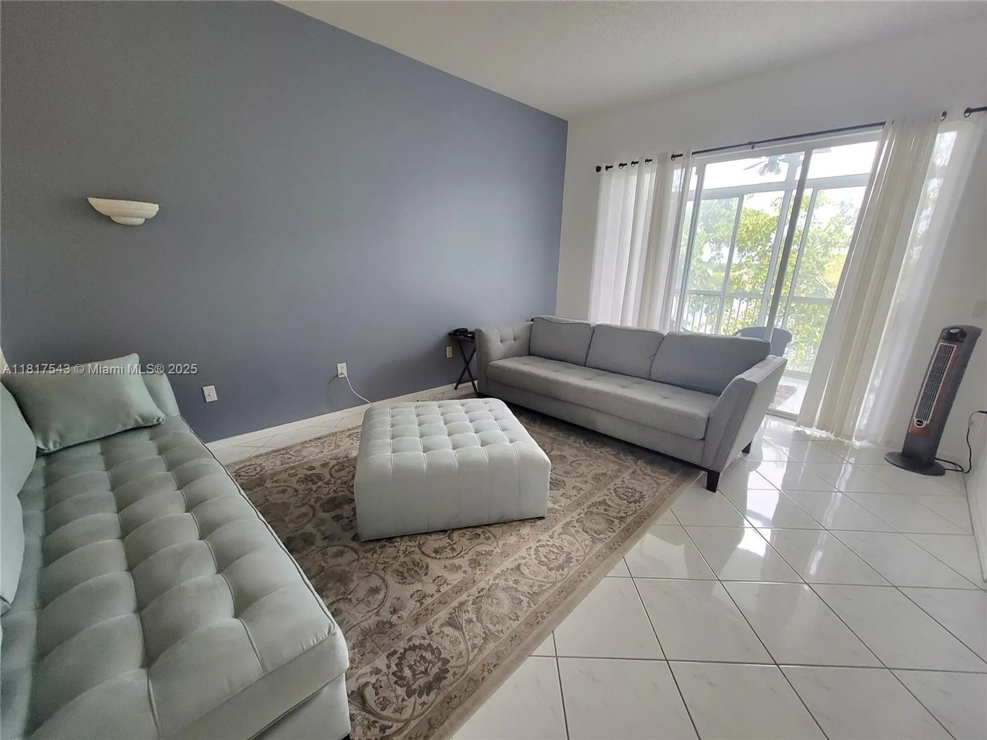 Property Slideshow image 18 of 60 | 9575 weldon cir c413, Tamarac, FL, 33321