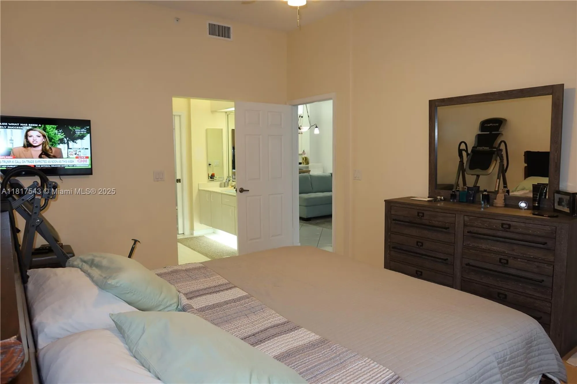 Property Slideshow image 43 of 60 | 9575 weldon cir c413, Tamarac, FL, 33321