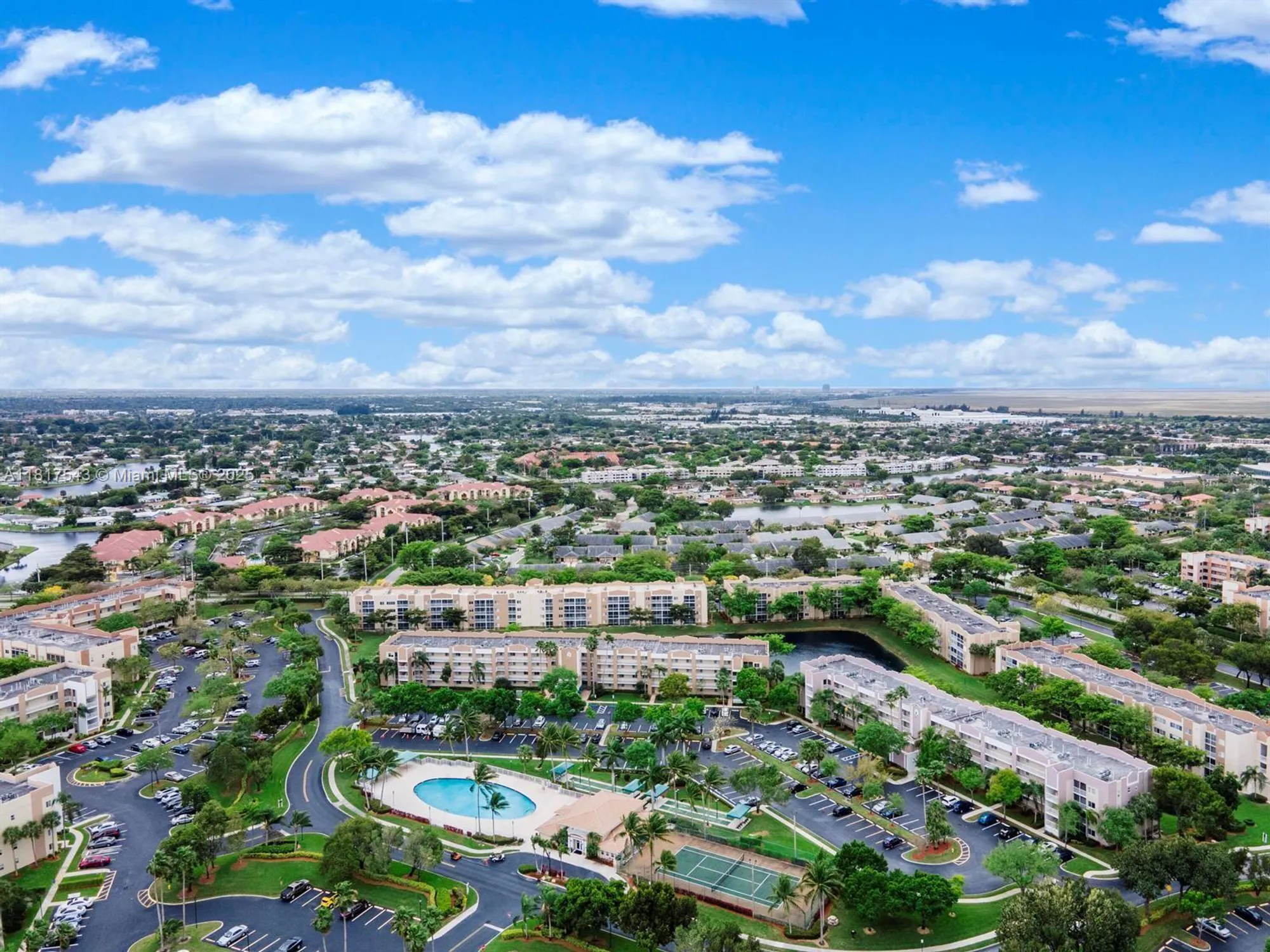 Property Slideshow image 56 of 60 | 9575 weldon cir c413, Tamarac, FL, 33321