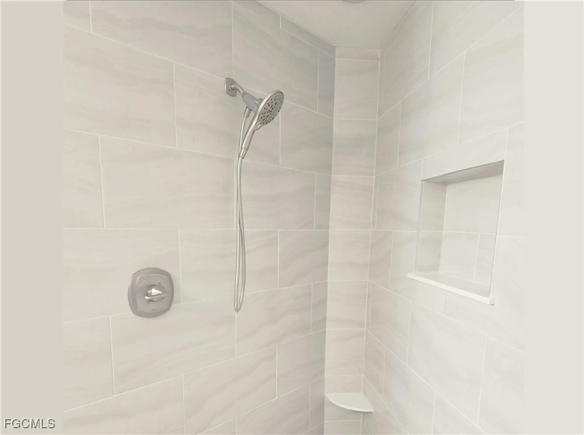 Property Slideshow image 8 of 23 | 10025 sky view way apt 1106, Fort Myers, FL, 33913