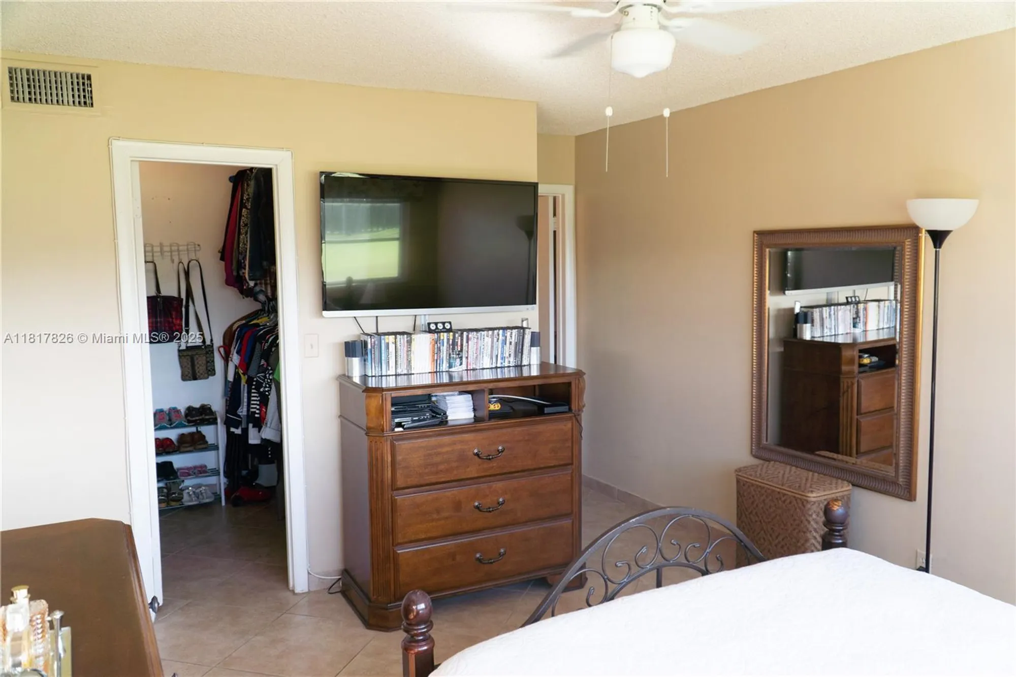 Property Slideshow image 11 of 18 | 9820 s hollybrook lake dr 106, Pembroke Pines, FL, 33025