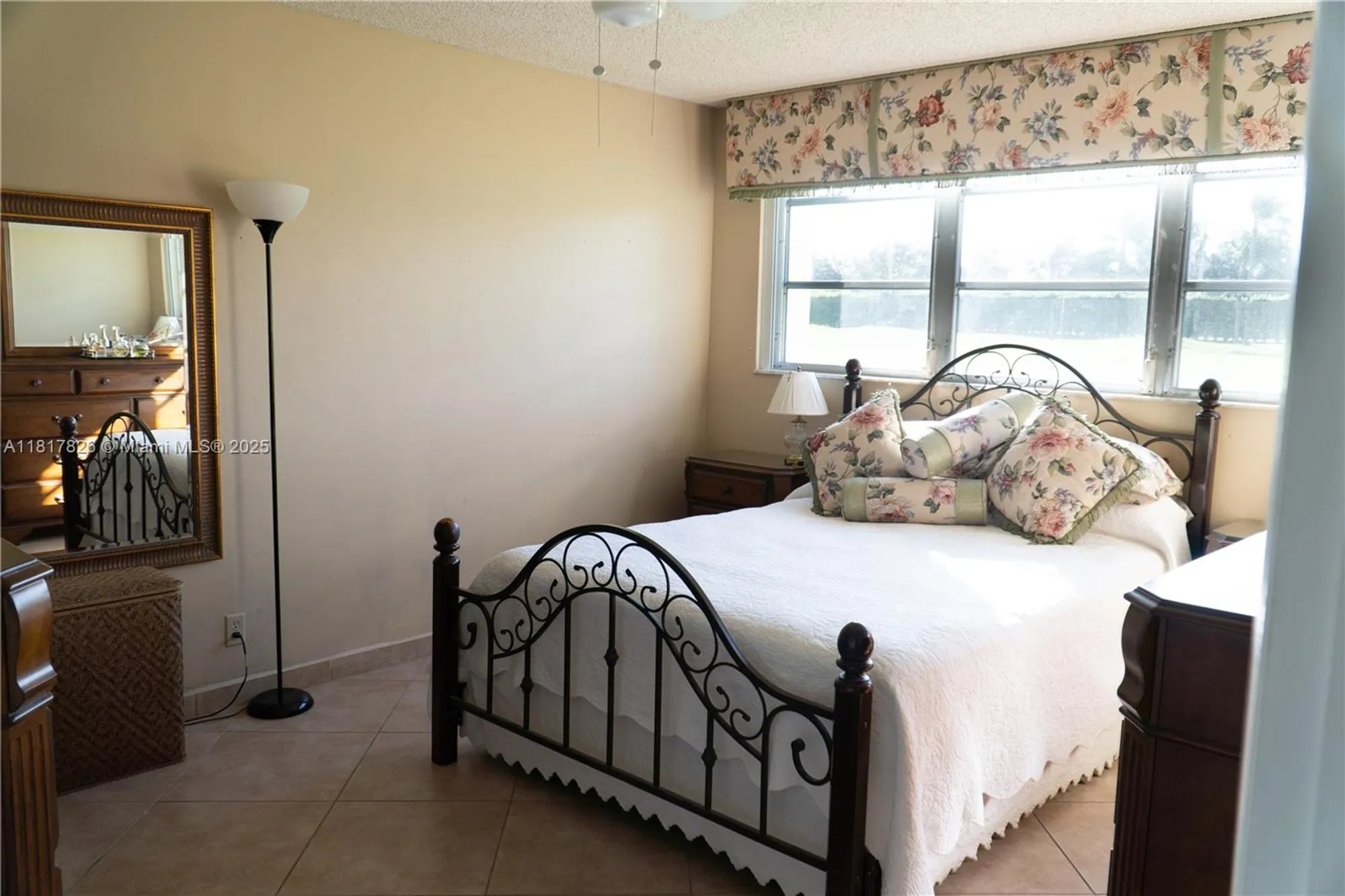 Property Slideshow image 9 of 18 | 9820 s hollybrook lake dr 106, Pembroke Pines, FL, 33025