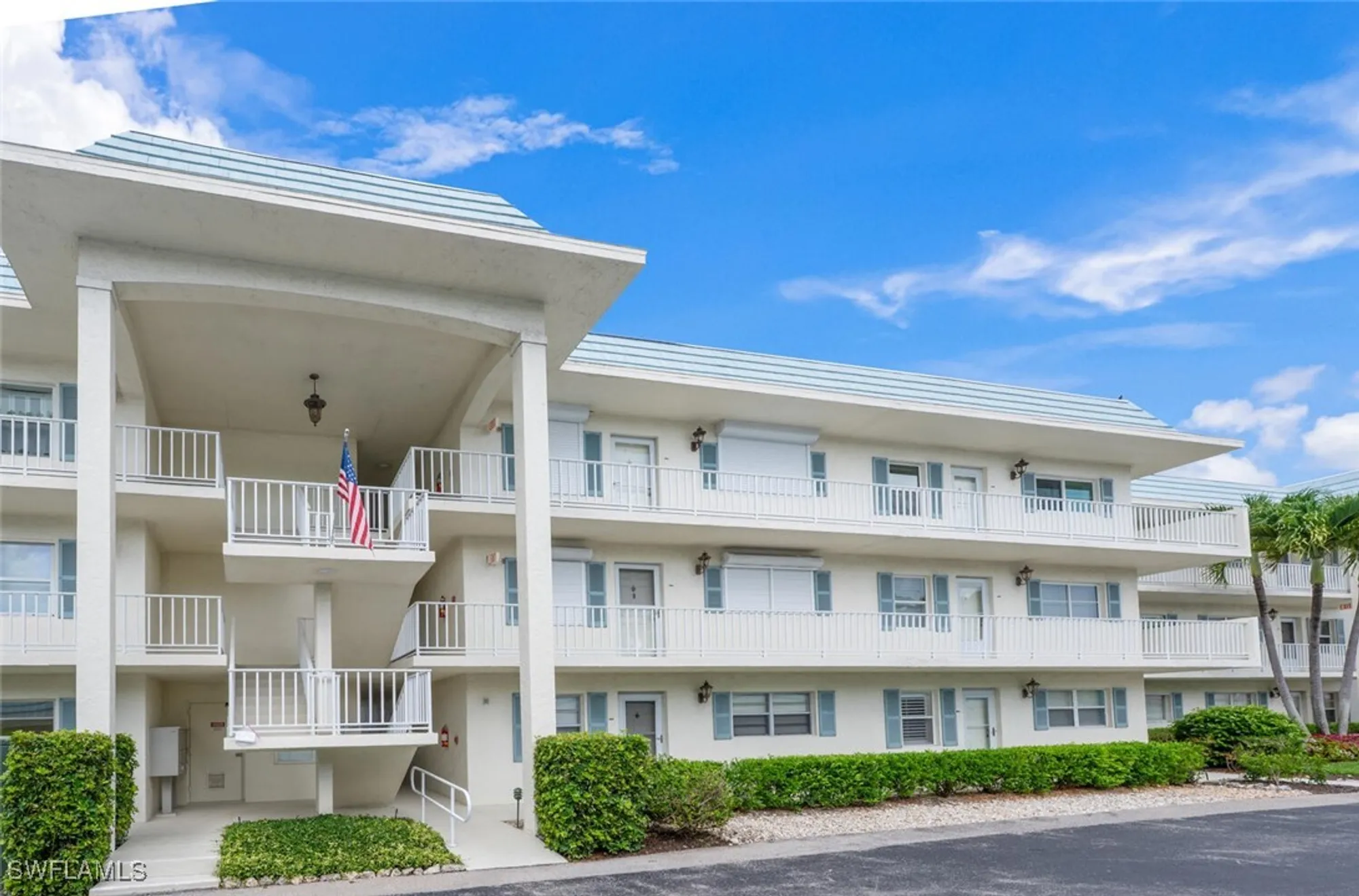 Property Slideshow image 31 of 31 | 3055 riviera dr apt 306, Naples, FL, 34103