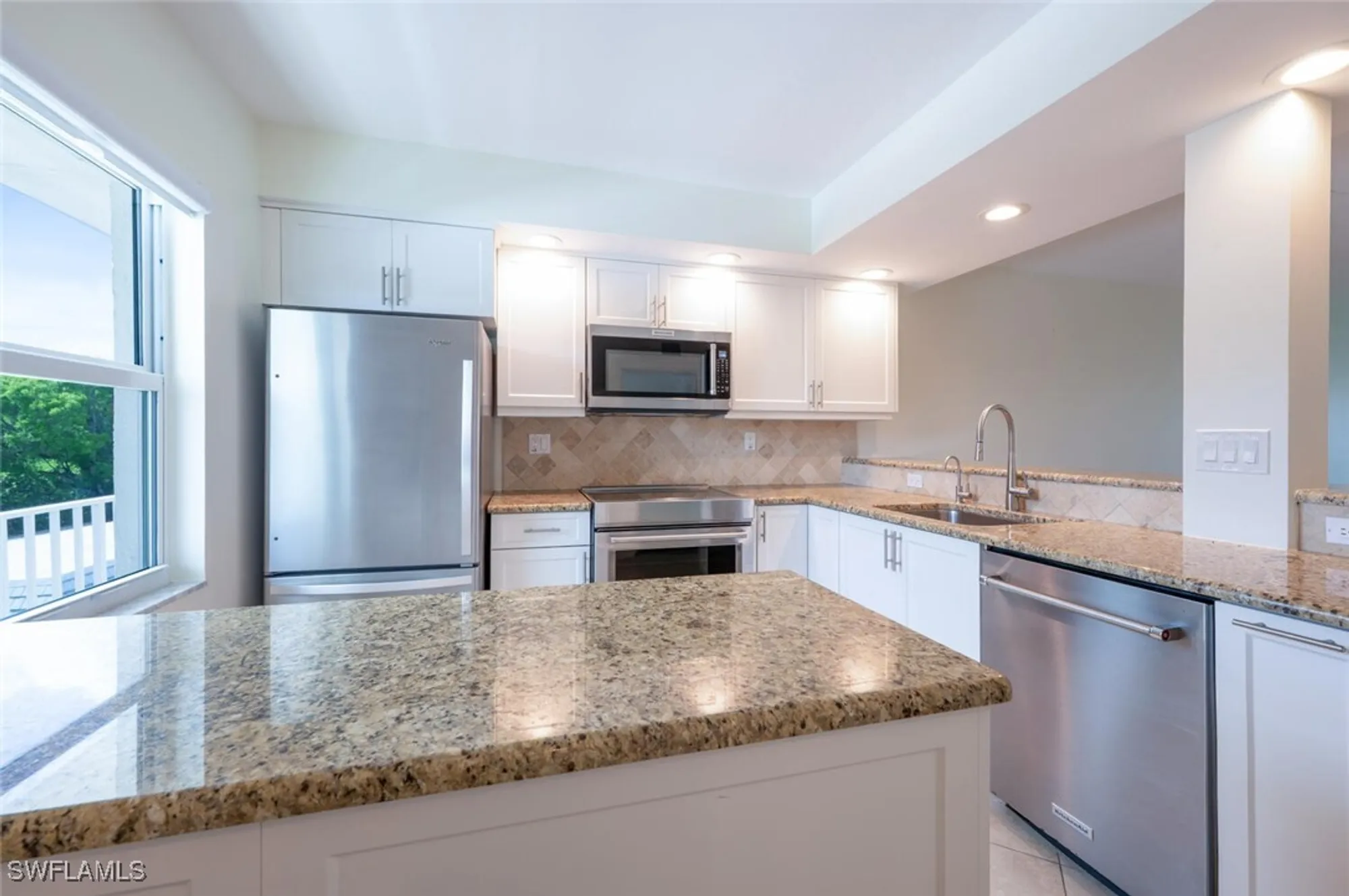 Property Slideshow image 6 of 31 | 3055 riviera dr apt 306, Naples, FL, 34103