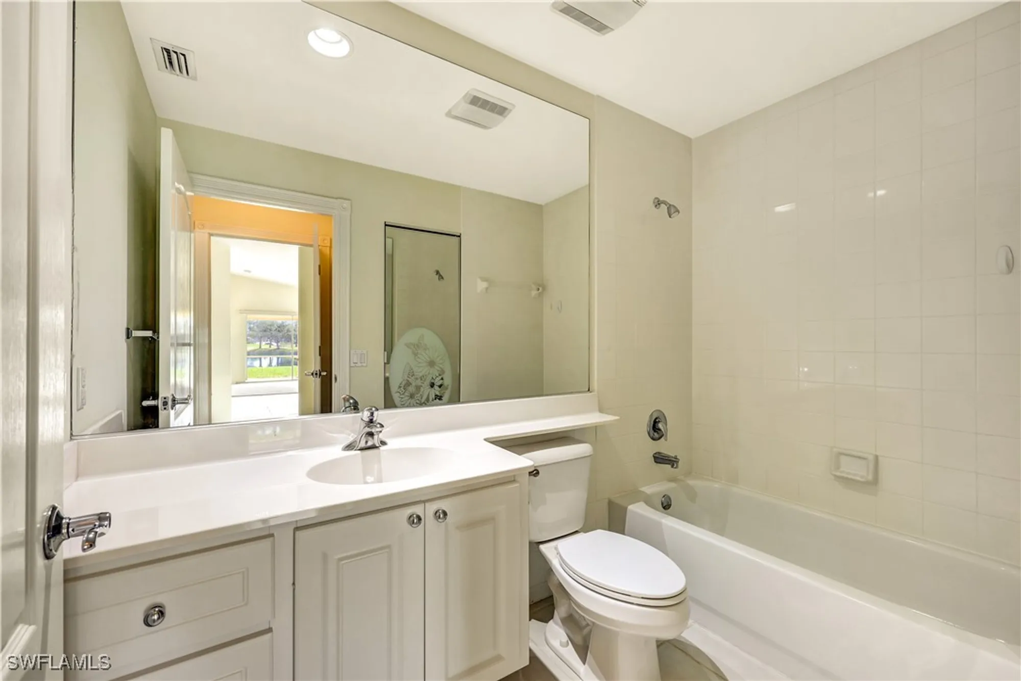 Property Slideshow image 21 of 37 | 4255 redonda ln, Naples, FL, 34119