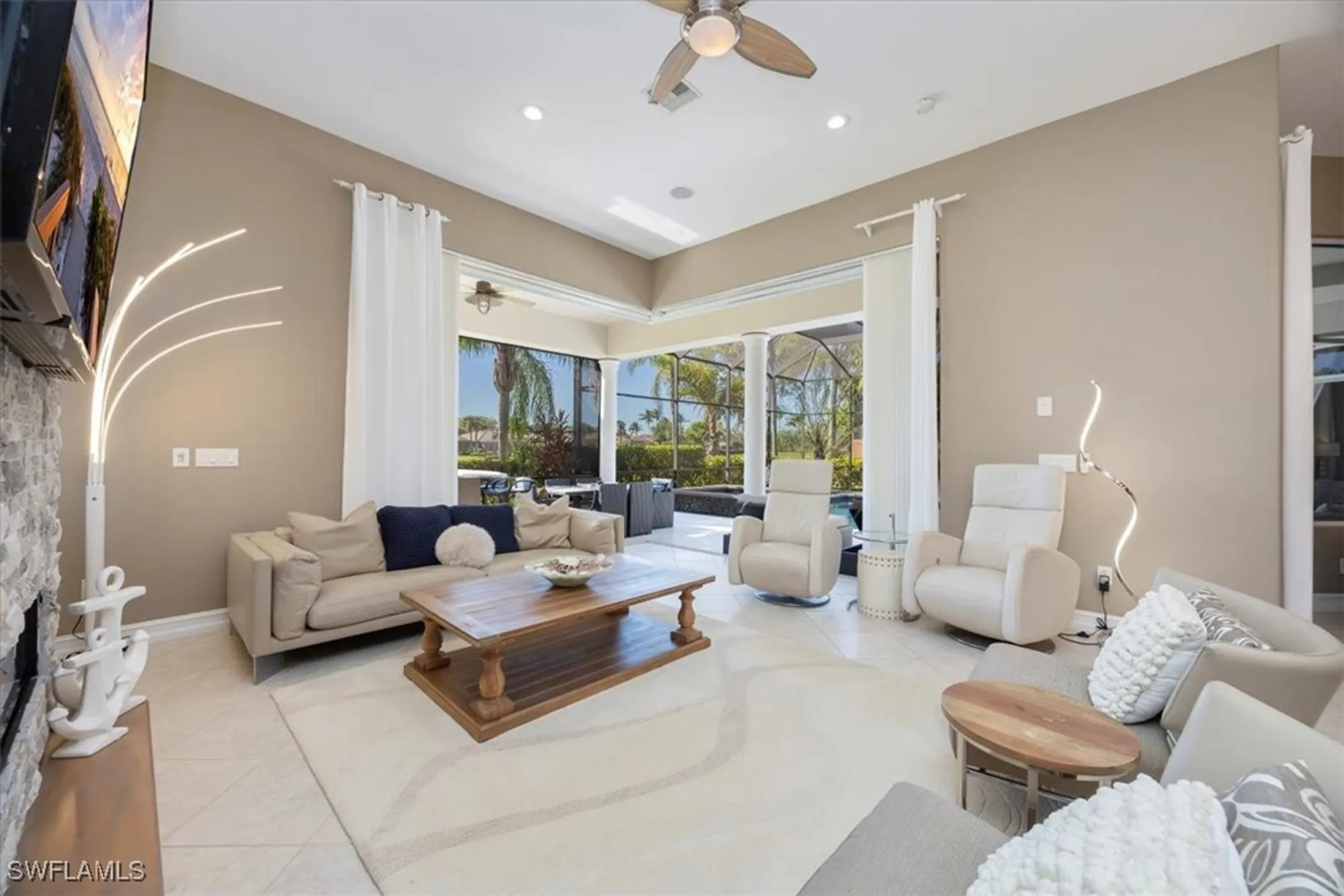 Property Slideshow image 10 of 46 | 8910 shenendoah cir, Naples, FL, 34113