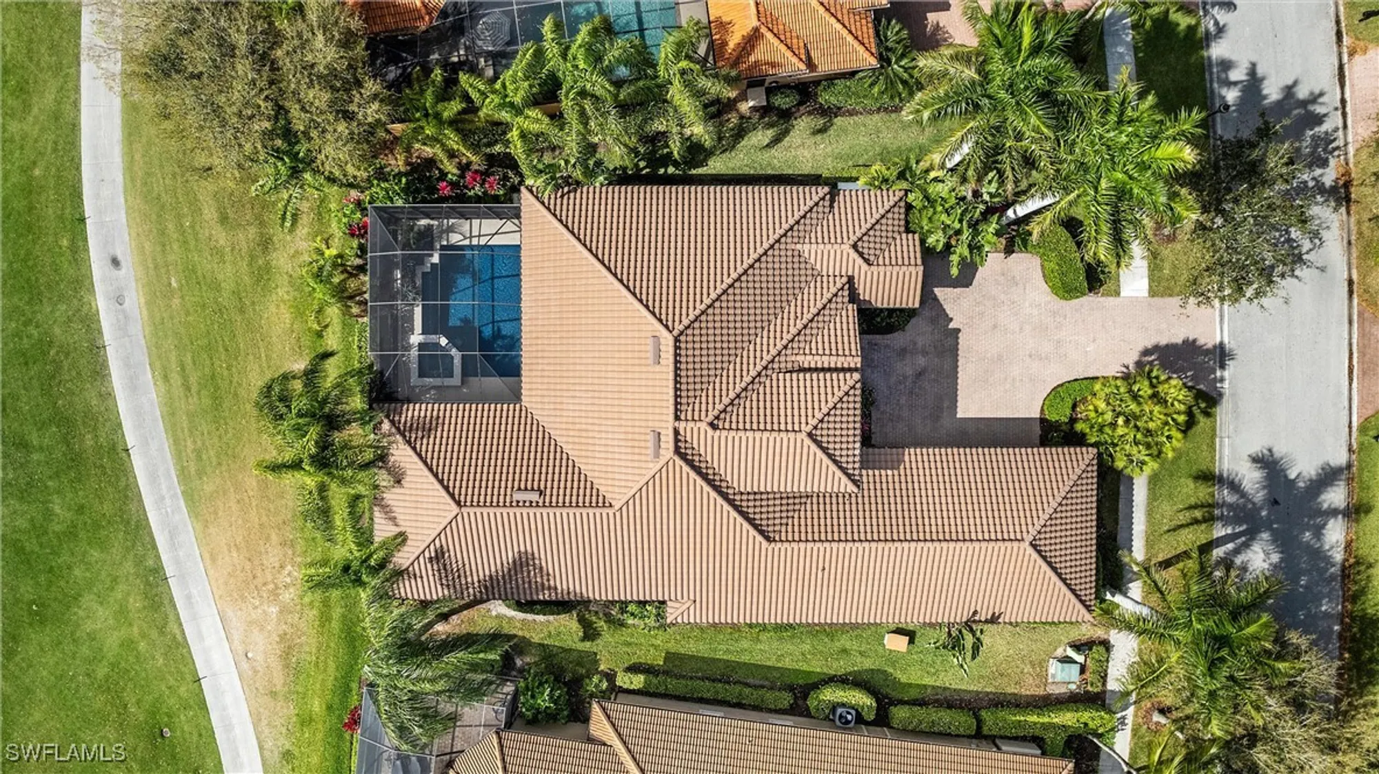 Property Slideshow image 38 of 46 | 8910 shenendoah cir, Naples, FL, 34113