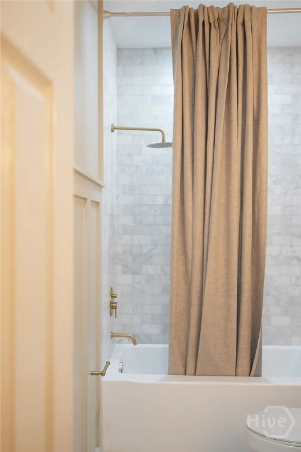 Property Slideshow image 35 of 39 | 32 sparnel rd, Savannah, GA, 31411