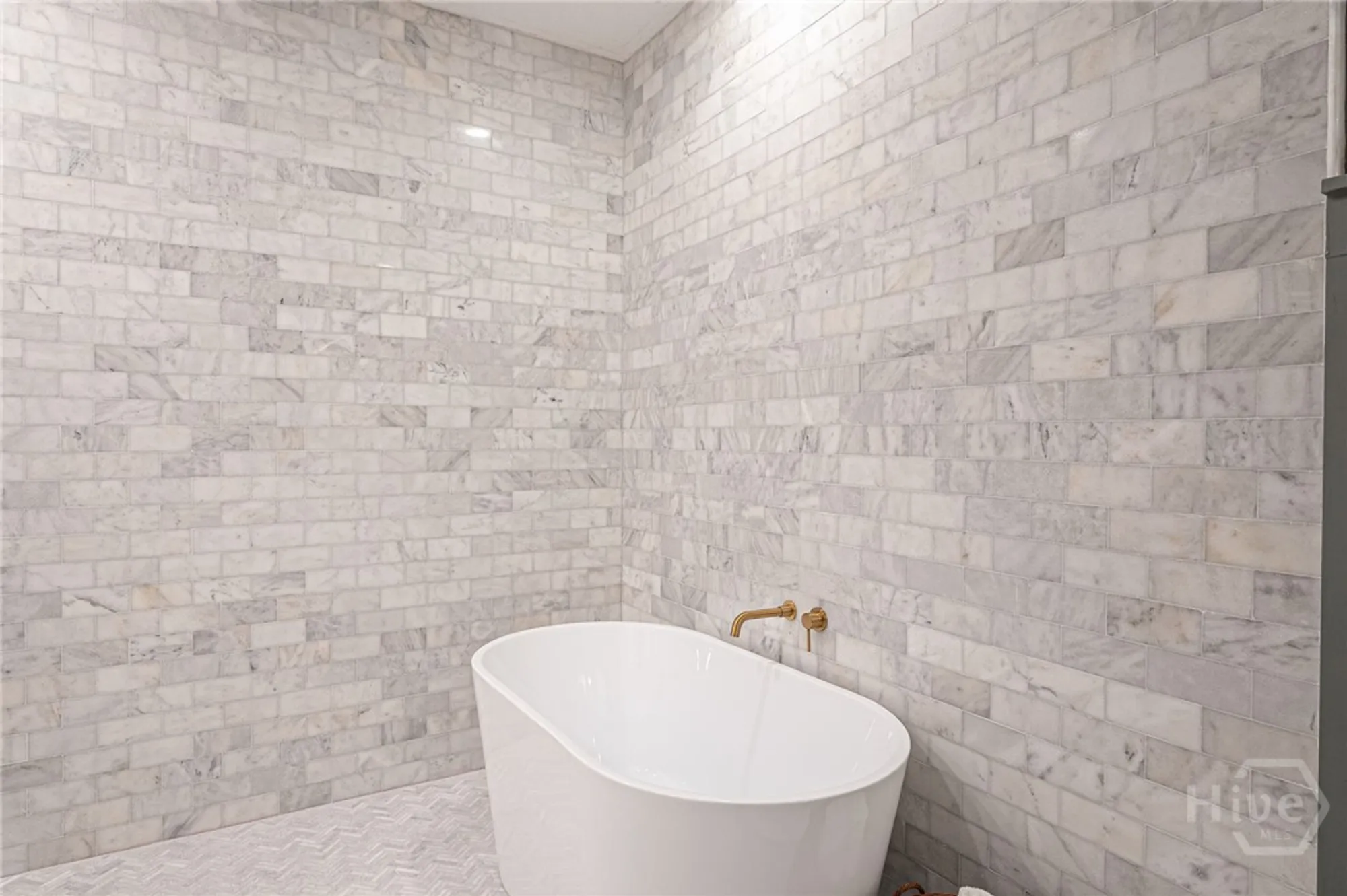 Property Slideshow image 30 of 39 | 32 sparnel rd, Savannah, GA, 31411