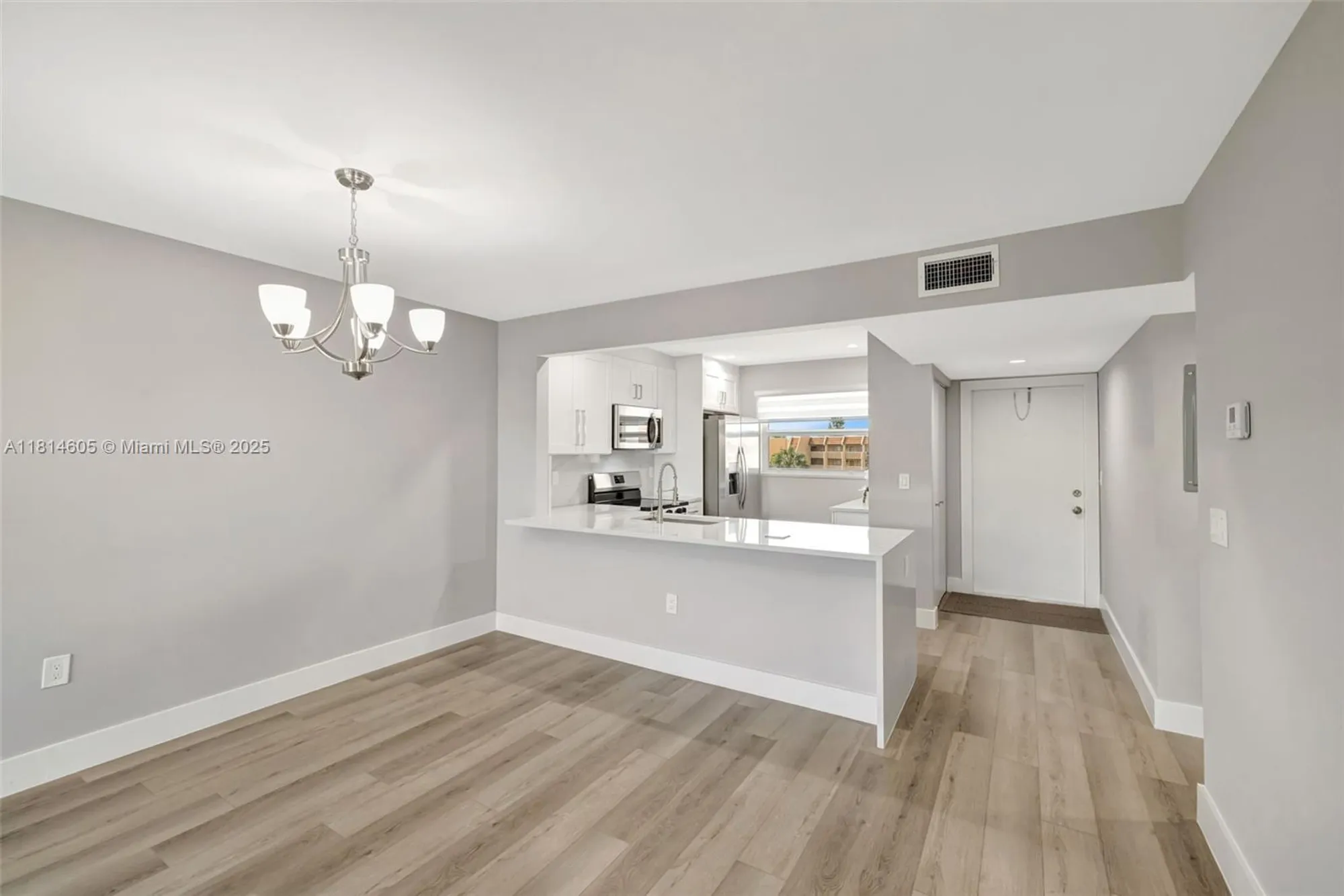 Property Slideshow image 14 of 41 | 6800 royal palm blvd 302f, Margate, FL, 33063