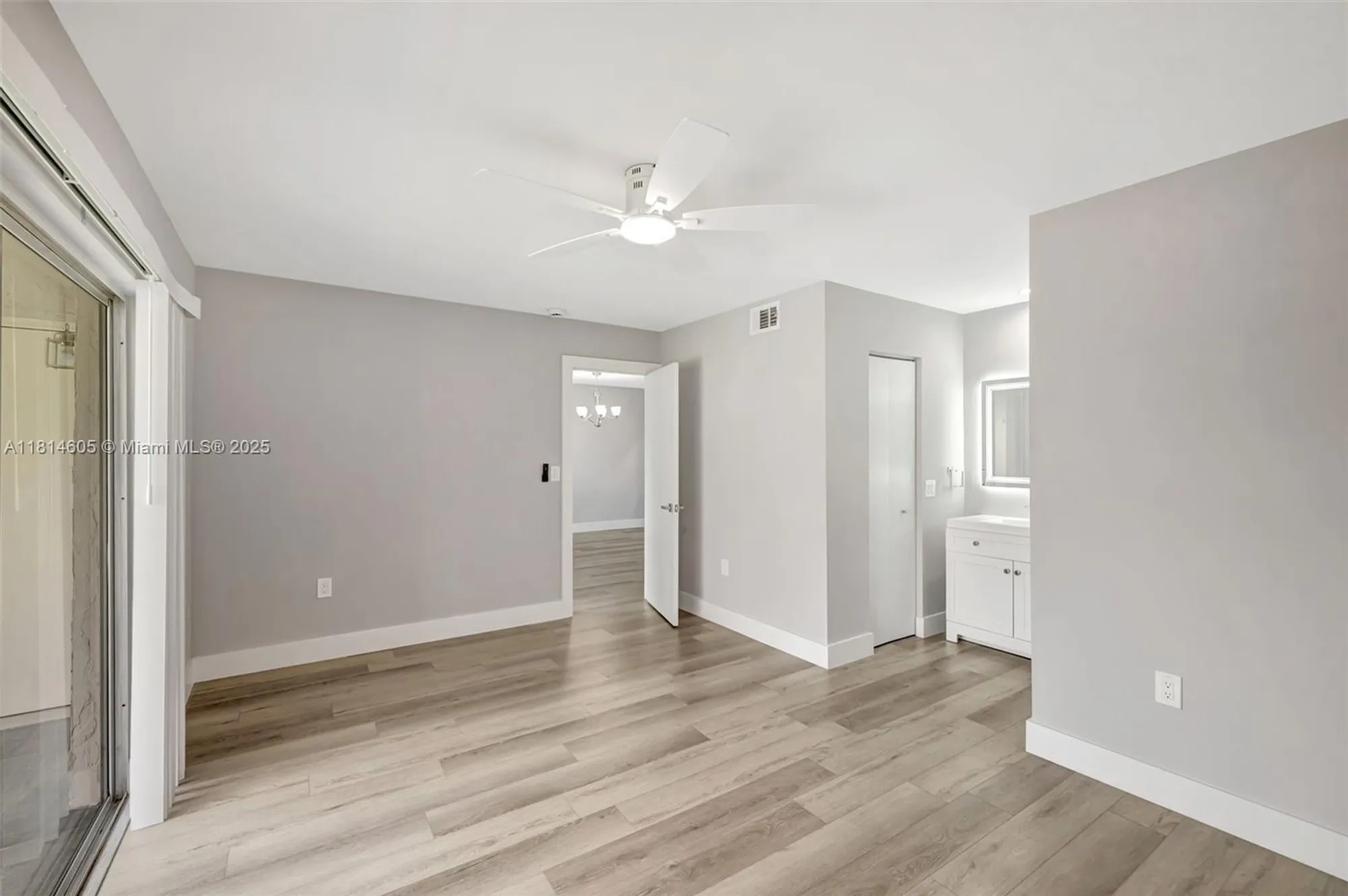 Property Slideshow image 19 of 41 | 6800 royal palm blvd 302f, Margate, FL, 33063