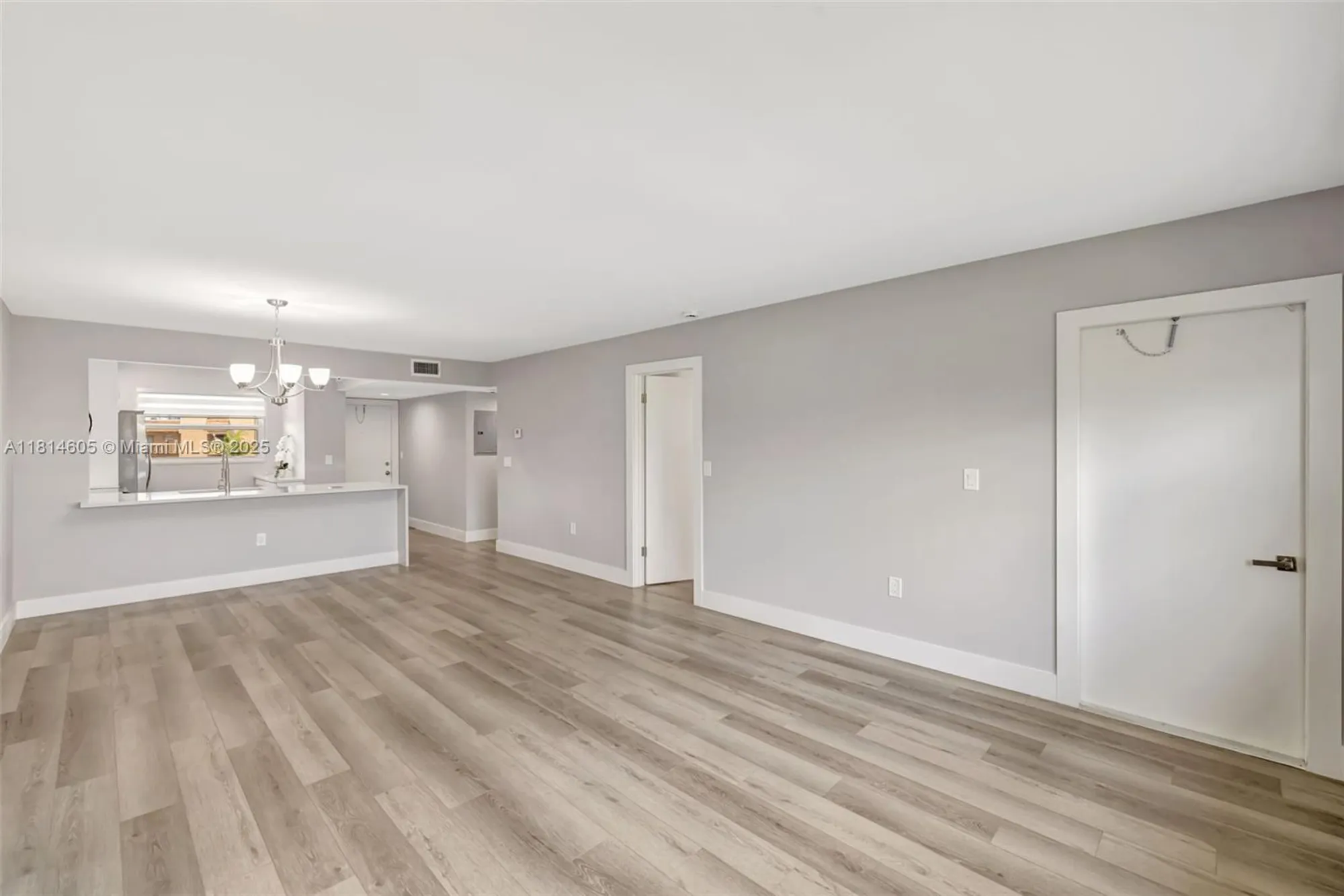 Property Slideshow image 13 of 41 | 6800 royal palm blvd 302f, Margate, FL, 33063