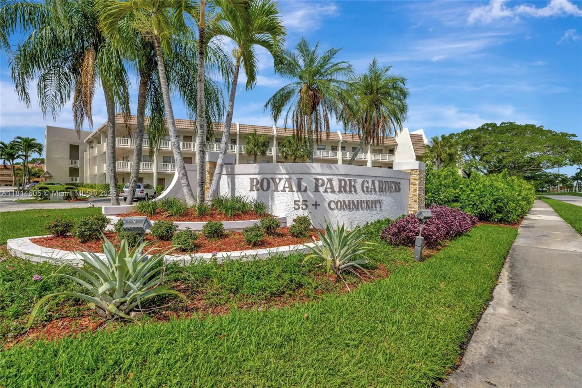 Property Slideshow image 34 of 41 | 6800 royal palm blvd 302f, Margate, FL, 33063