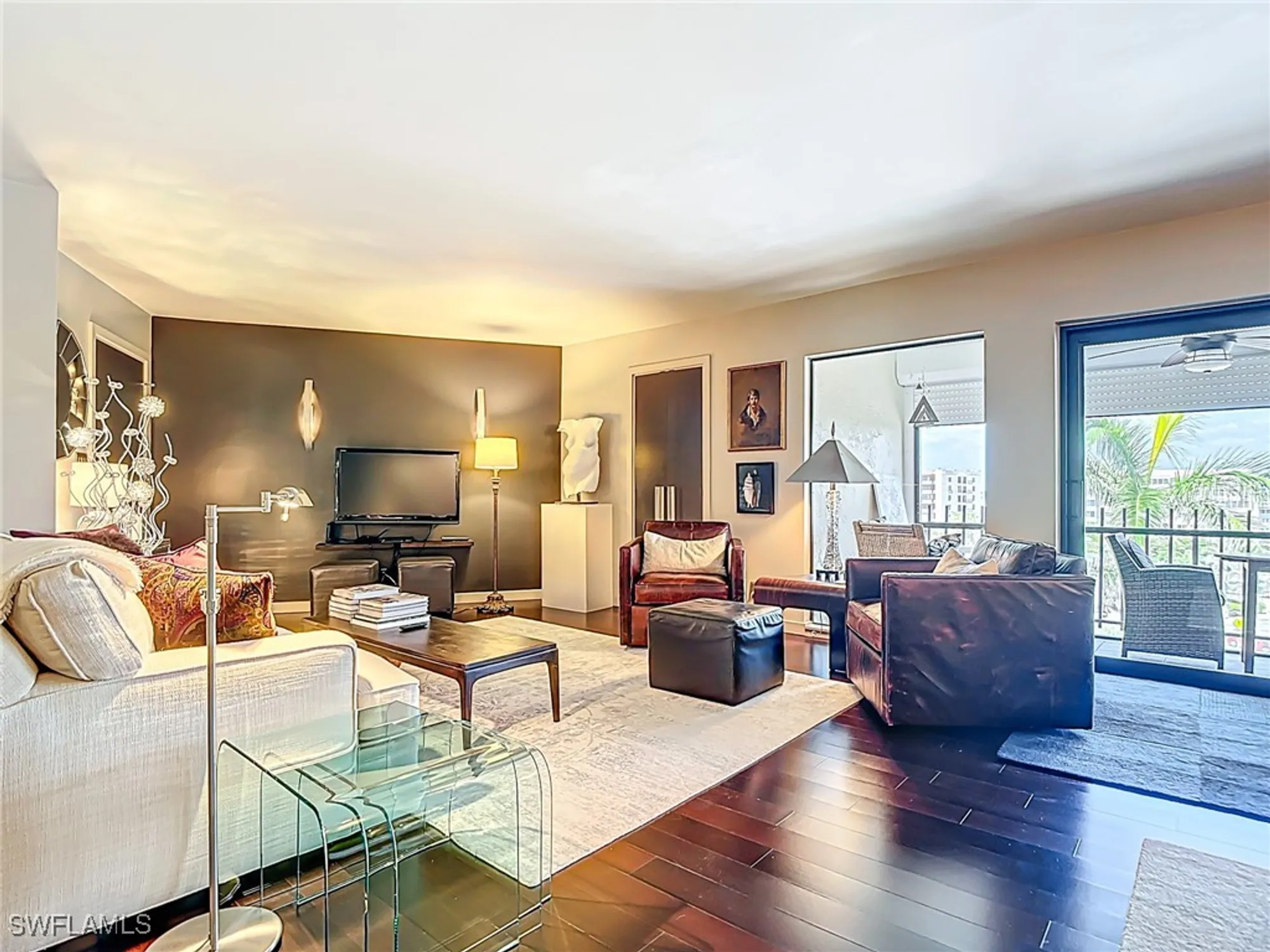 Property Slideshow image 14 of 50 | 3399 gulf shore blvd 605, Naples, FL, 34103