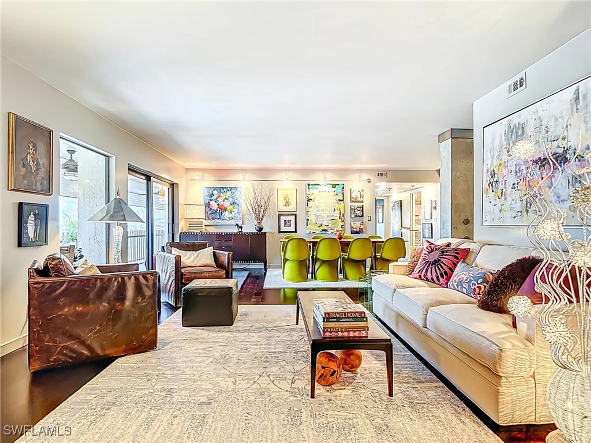 Property Slideshow image 16 of 50 | 3399 gulf shore blvd 605, Naples, FL, 34103