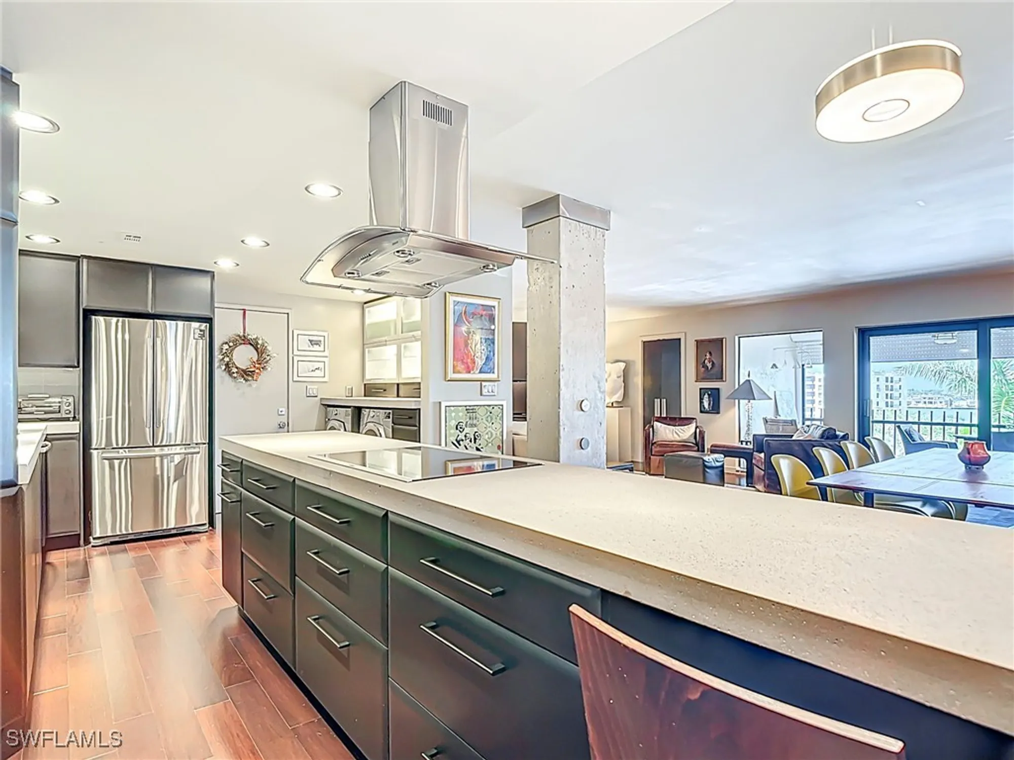 Property Slideshow image 7 of 50 | 3399 gulf shore blvd 605, Naples, FL, 34103