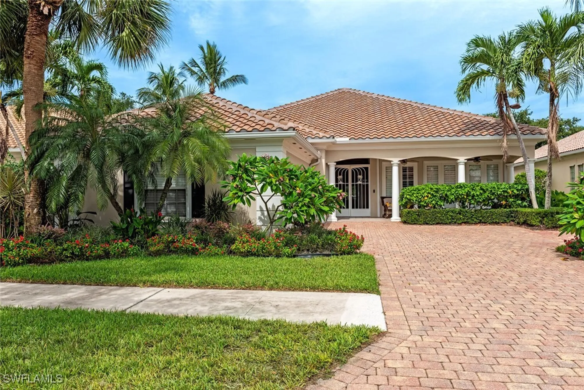 Property Slideshow image 2 of 39 | 2904 hatteras way, Naples, FL, 34119