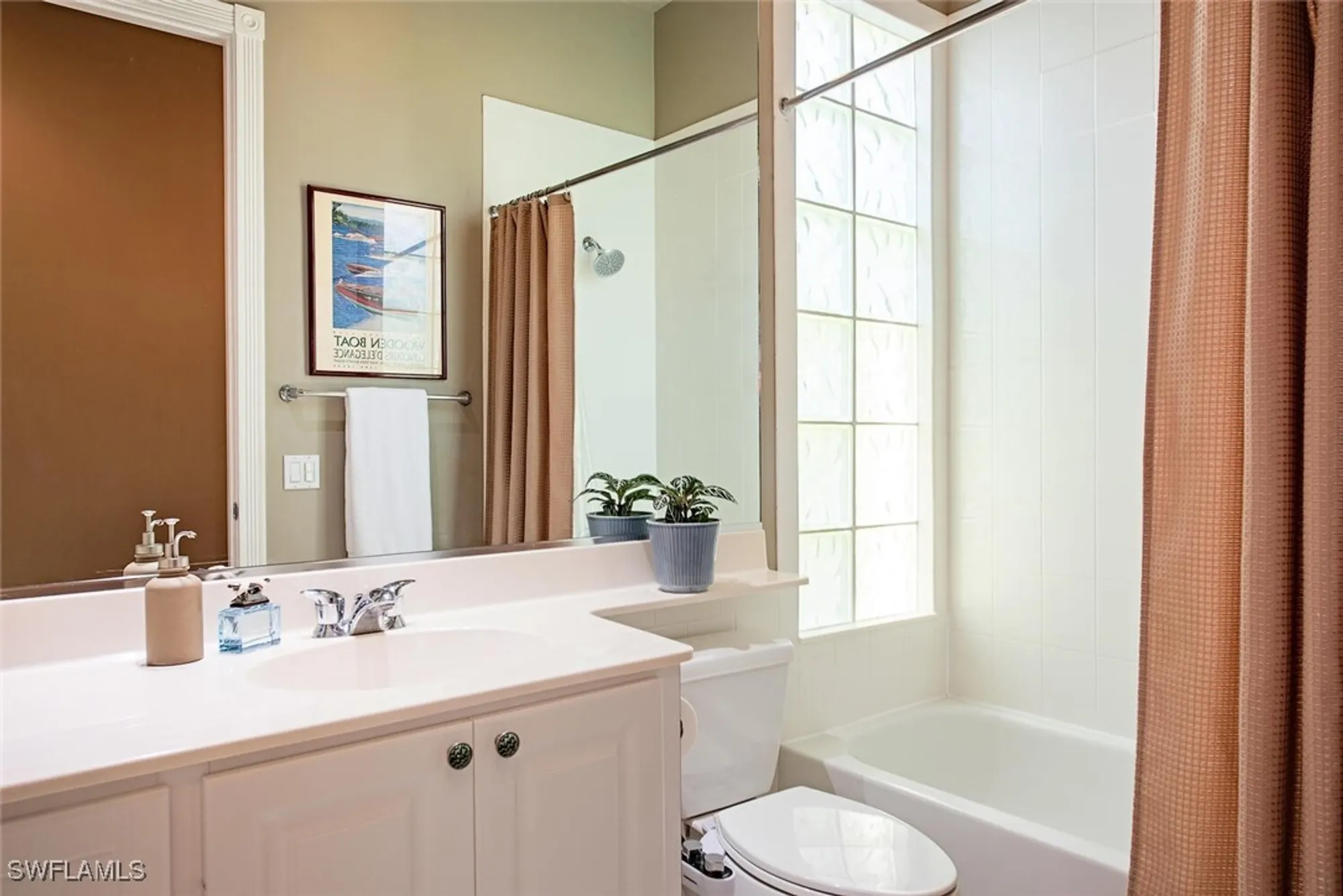 Property Slideshow image 23 of 39 | 2904 hatteras way, Naples, FL, 34119