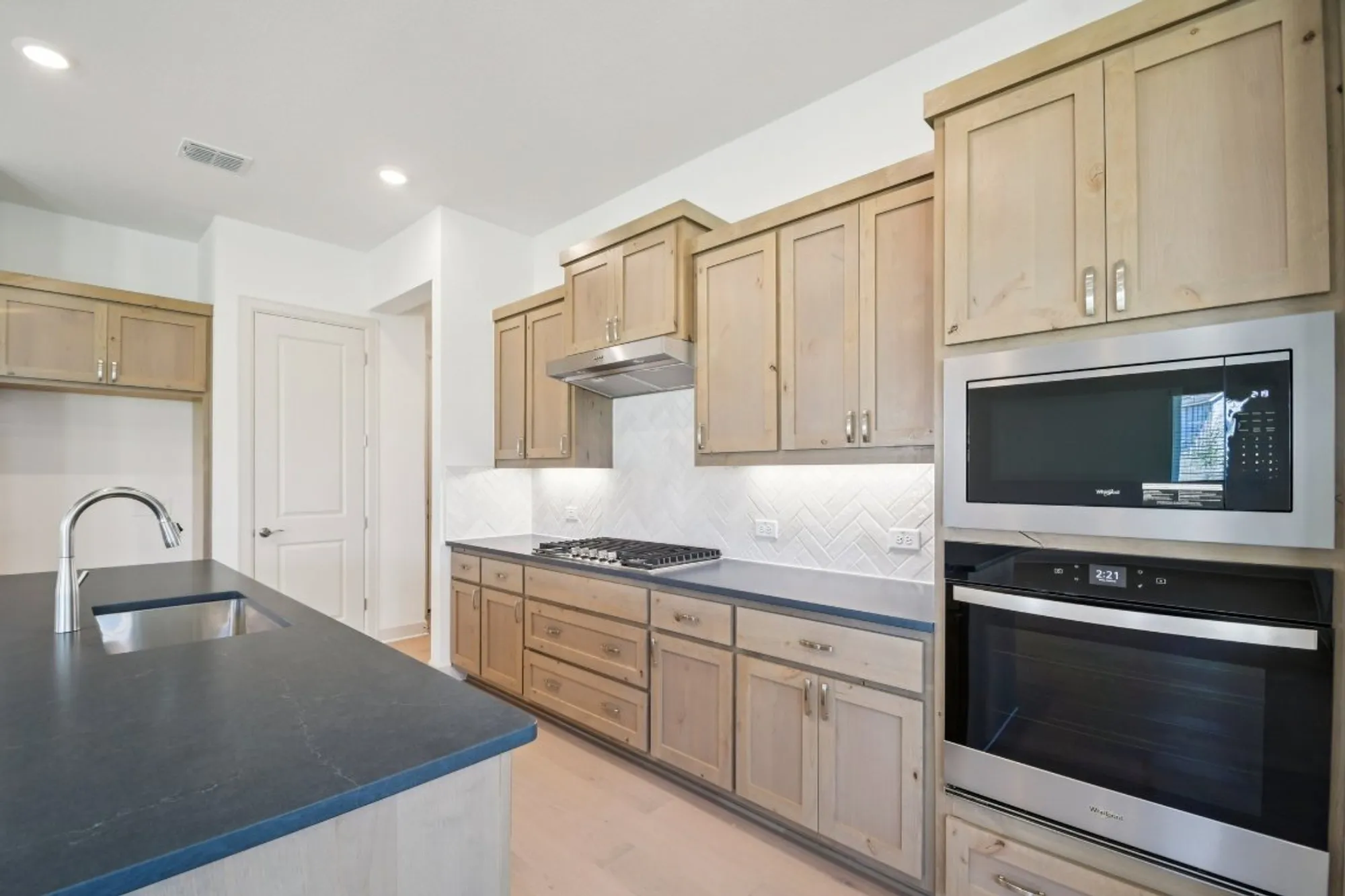 Property Slideshow image 15 of 32 | 104 wild honeysuckle way, San Marcos, TX, 78666