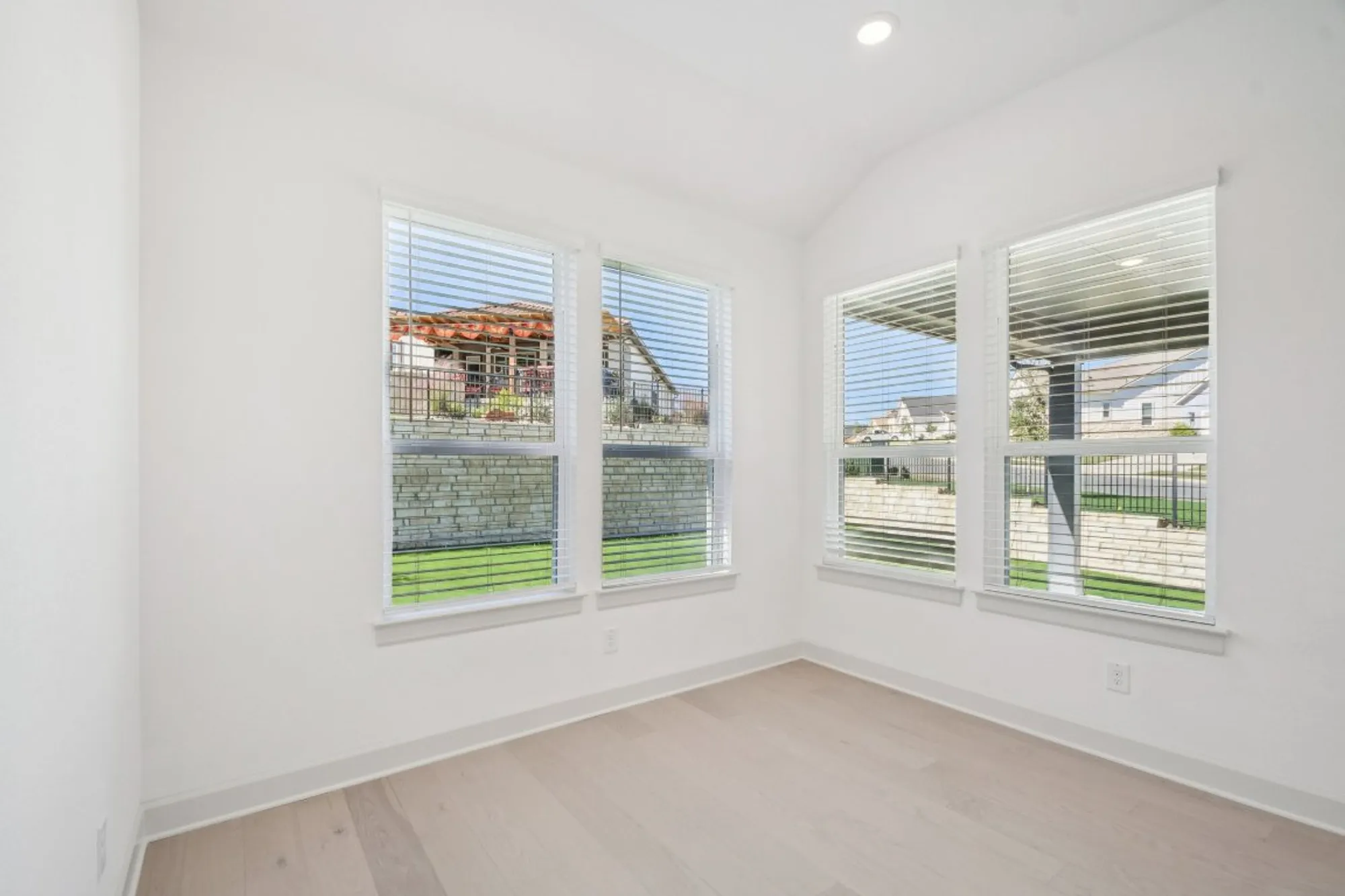 Property Slideshow image 16 of 32 | 104 wild honeysuckle way, San Marcos, TX, 78666