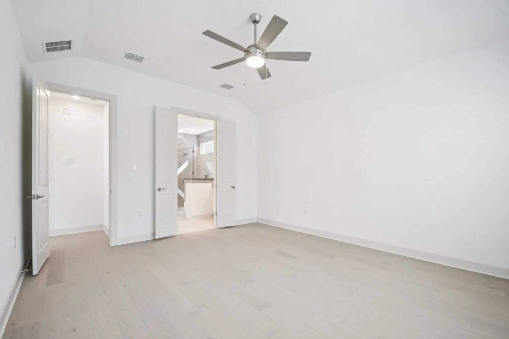 Property Slideshow image 19 of 32 | 104 wild honeysuckle way, San Marcos, TX, 78666