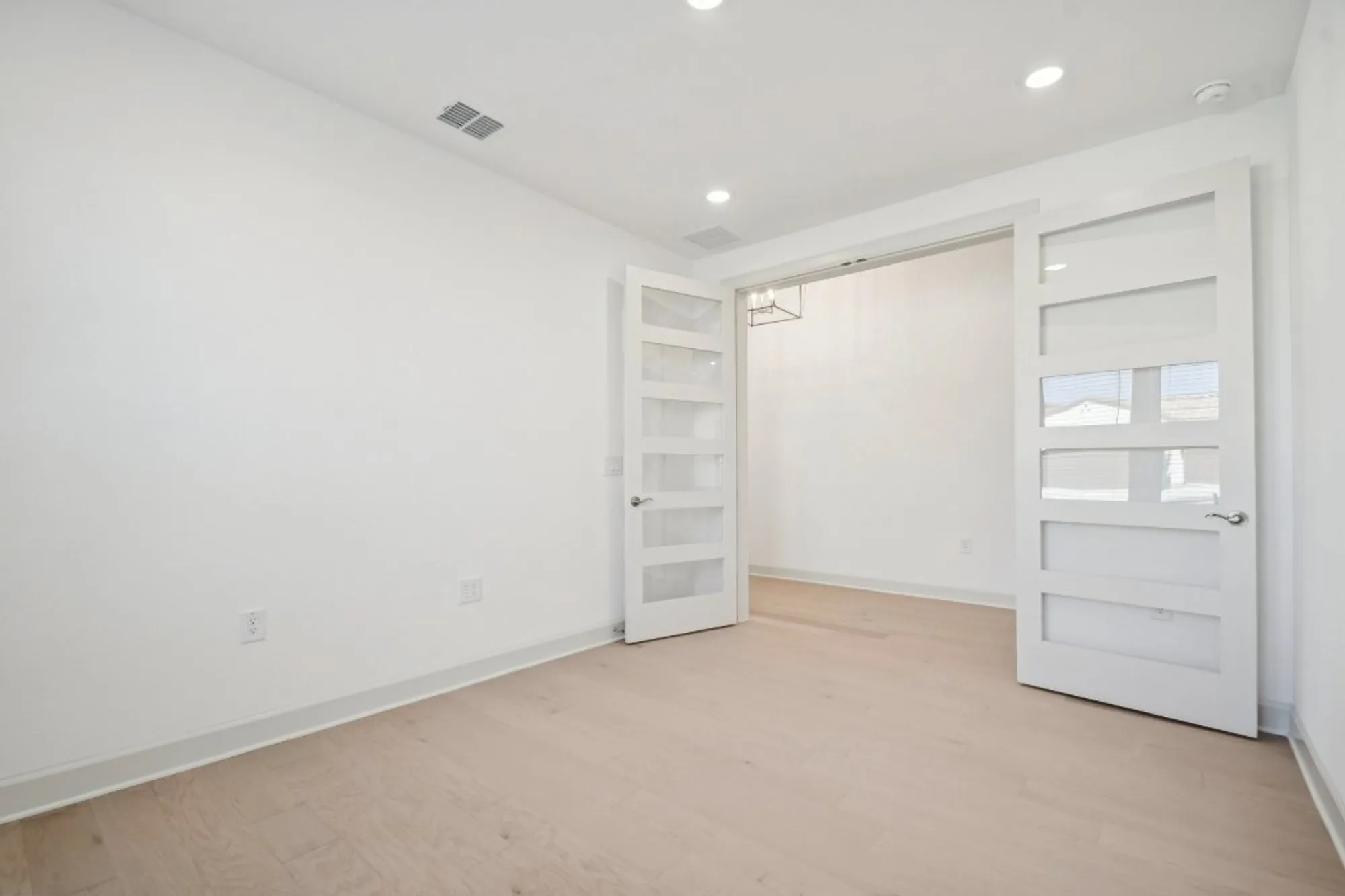 Property Slideshow image 12 of 32 | 104 wild honeysuckle way, San Marcos, TX, 78666