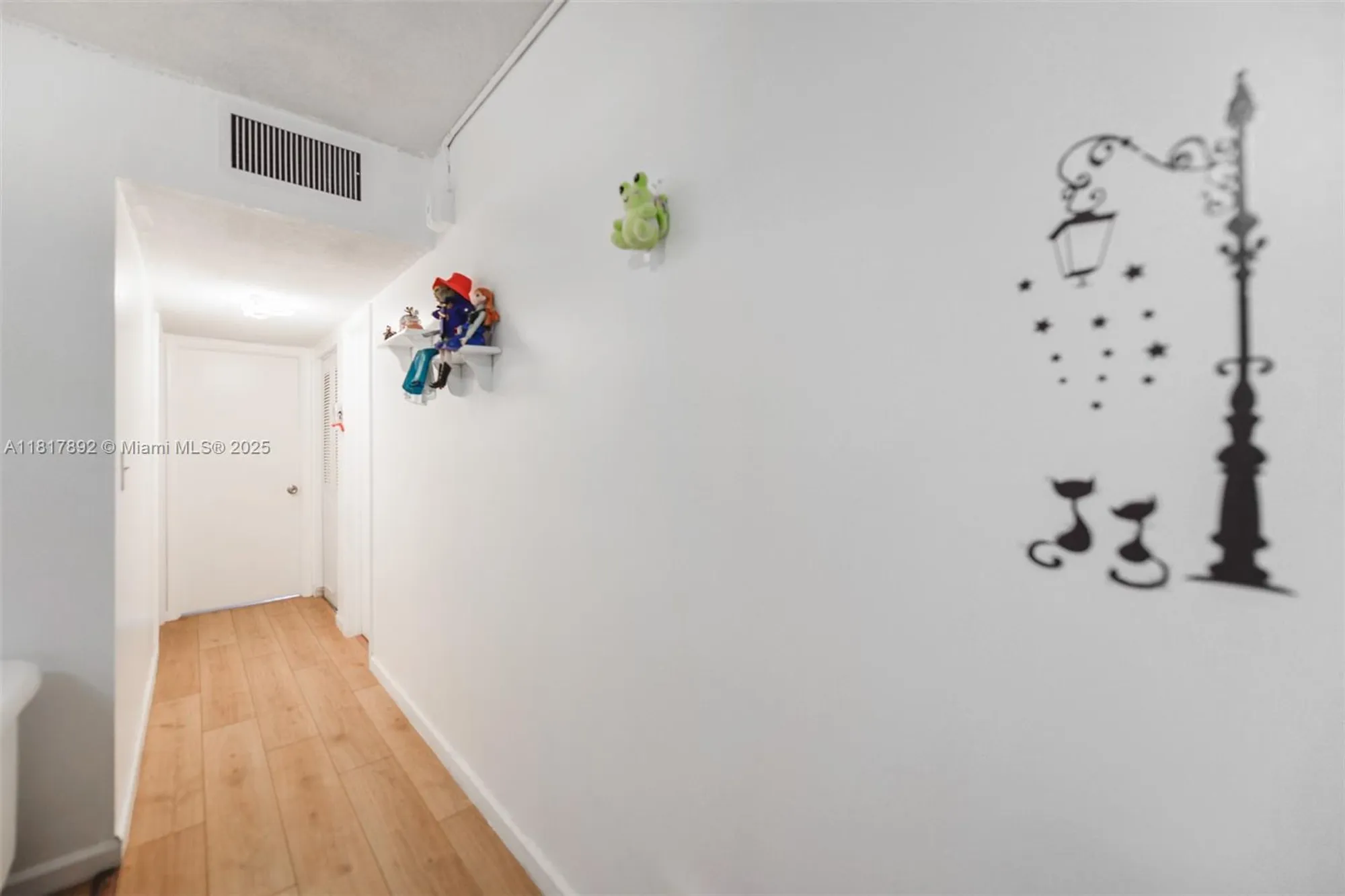 Property Slideshow image 16 of 46 | 3071 nw 47th ter 227, Lauderdale Lakes, FL, 33313