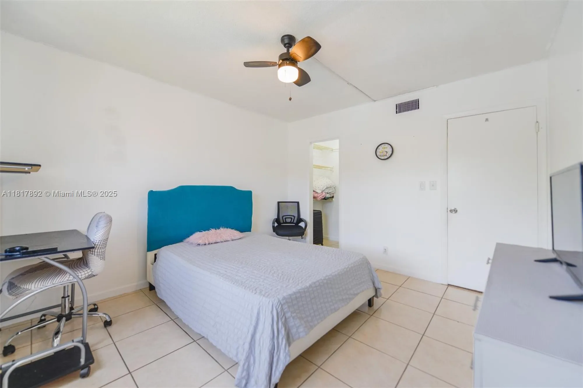 Property Slideshow image 24 of 46 | 3071 nw 47th ter 227, Lauderdale Lakes, FL, 33313